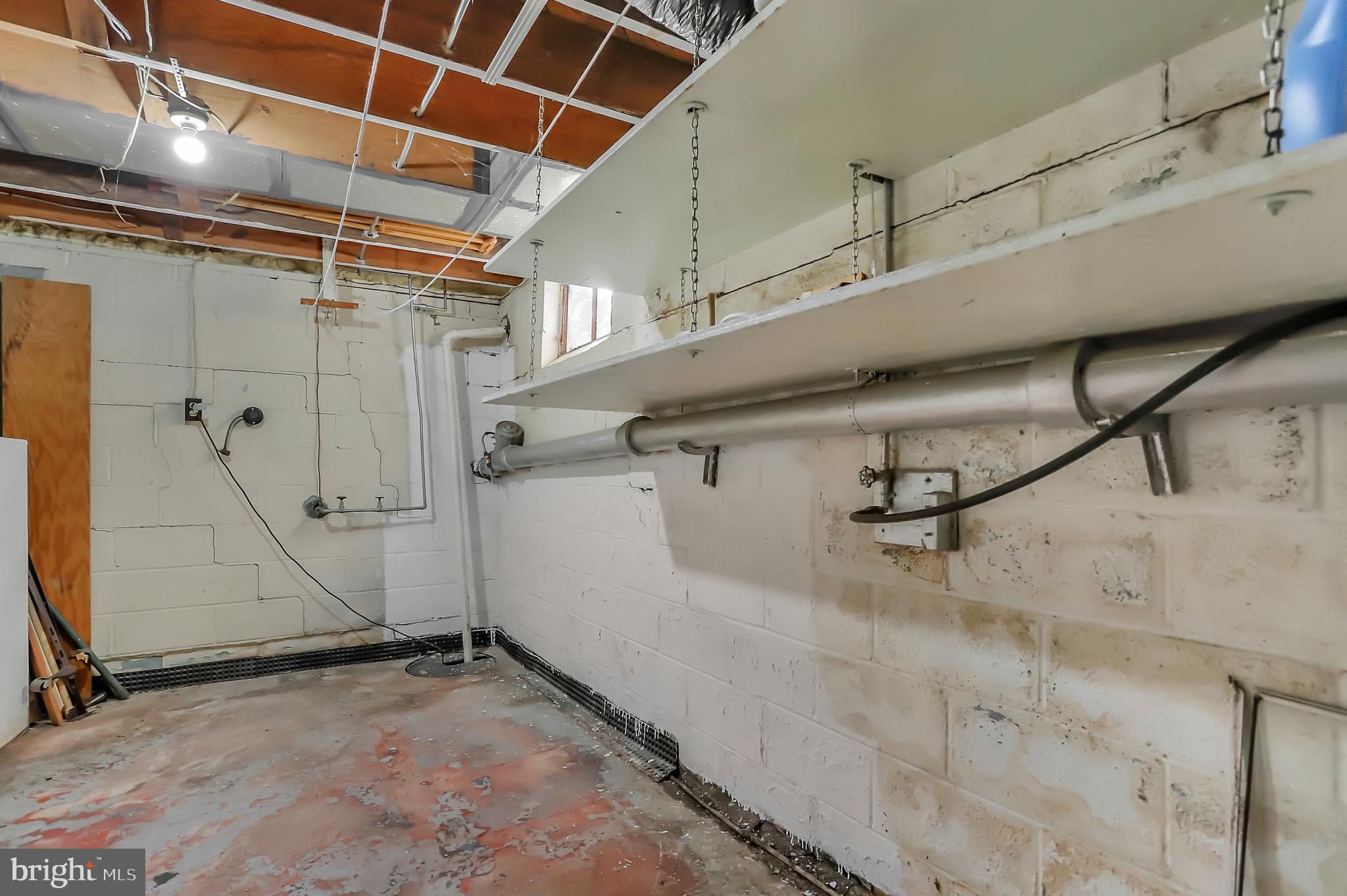 RADCLIFFE AVE - Residential