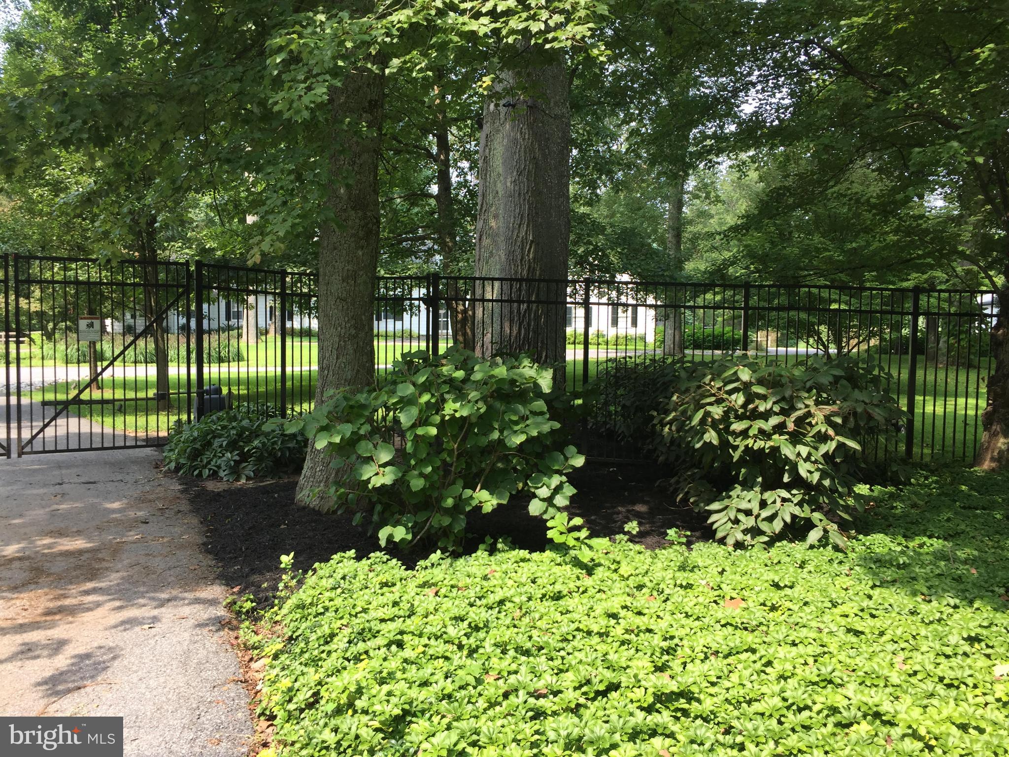 CAVES VALLEY - Residential