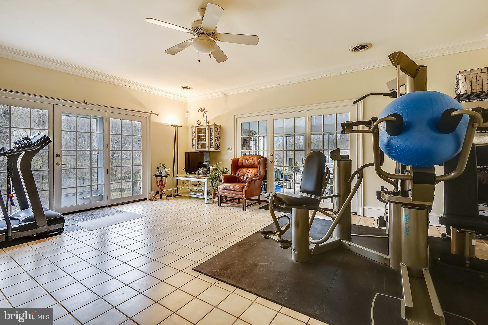 CAVES VALLEY - Residential