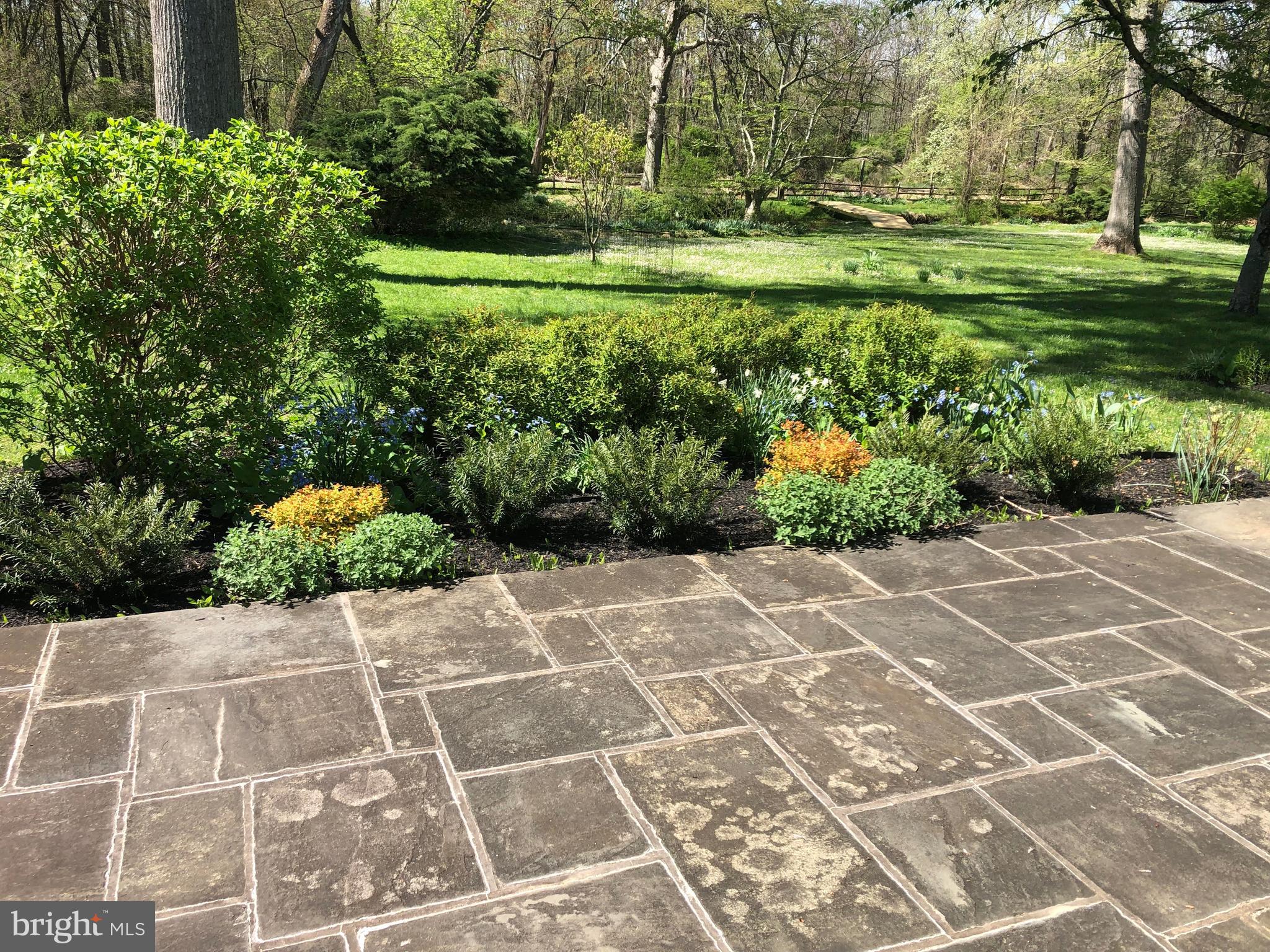 CAVES VALLEY - Residential