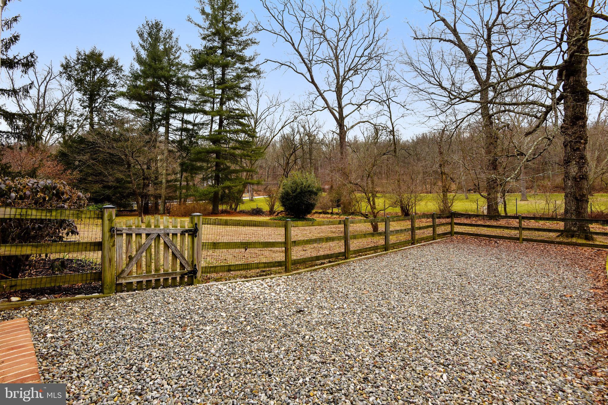 CAVES VALLEY - Residential