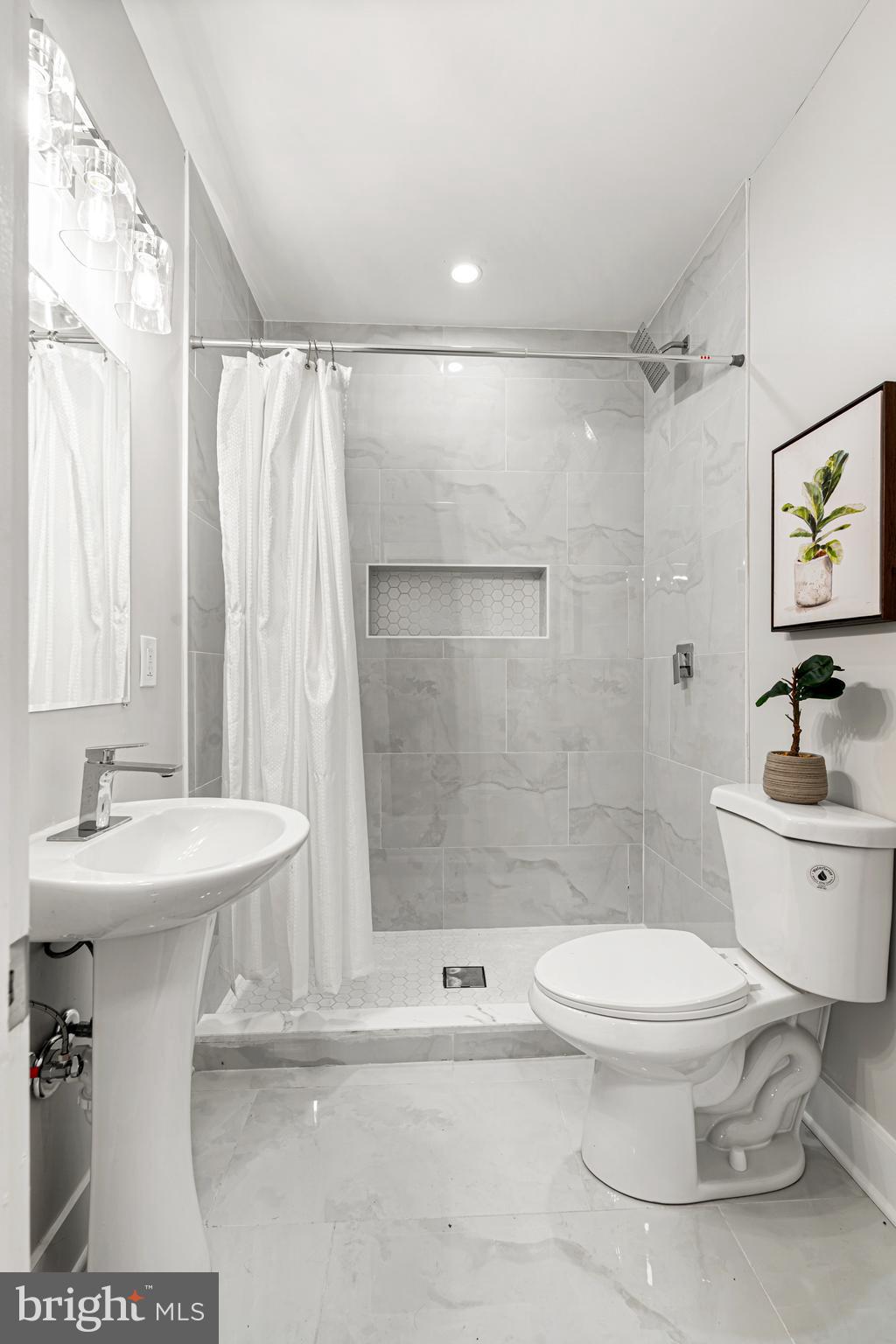 SAGAMORE FOREST II - Residential