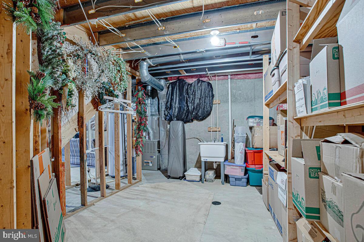 CHAPMAN FARM - Residential