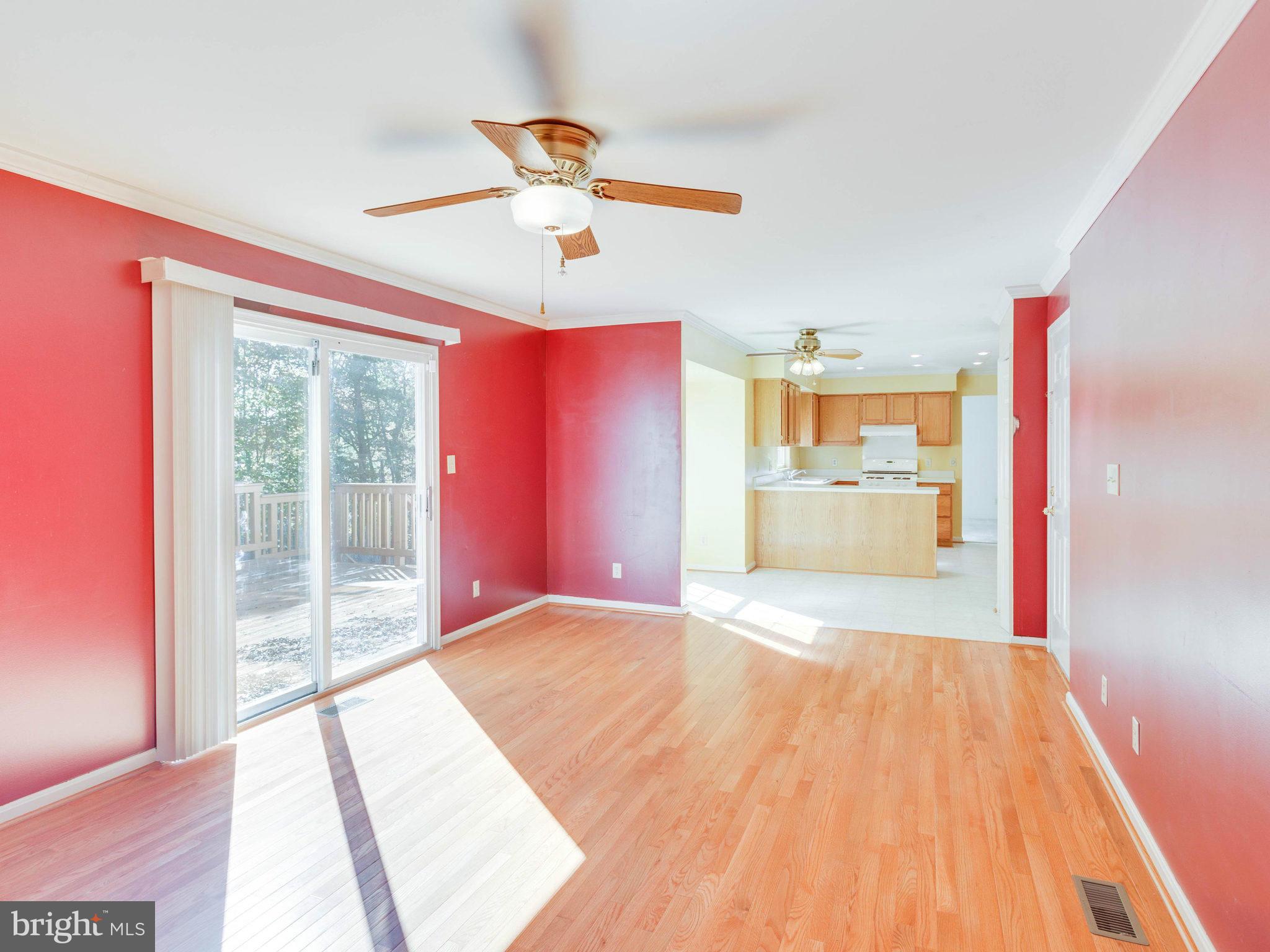 HAMPTON OAKS - Residential