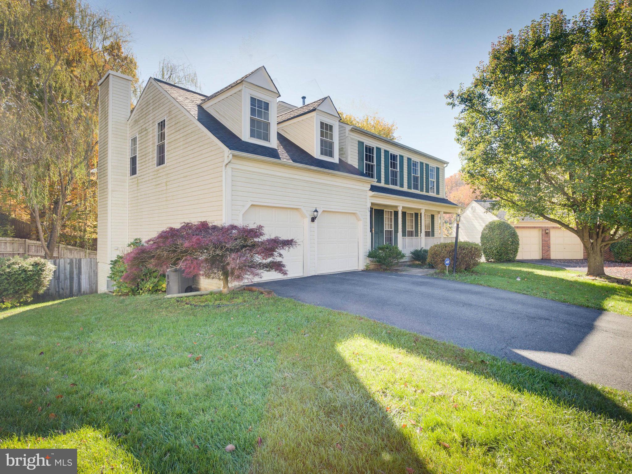 HAMPTON OAKS - Residential