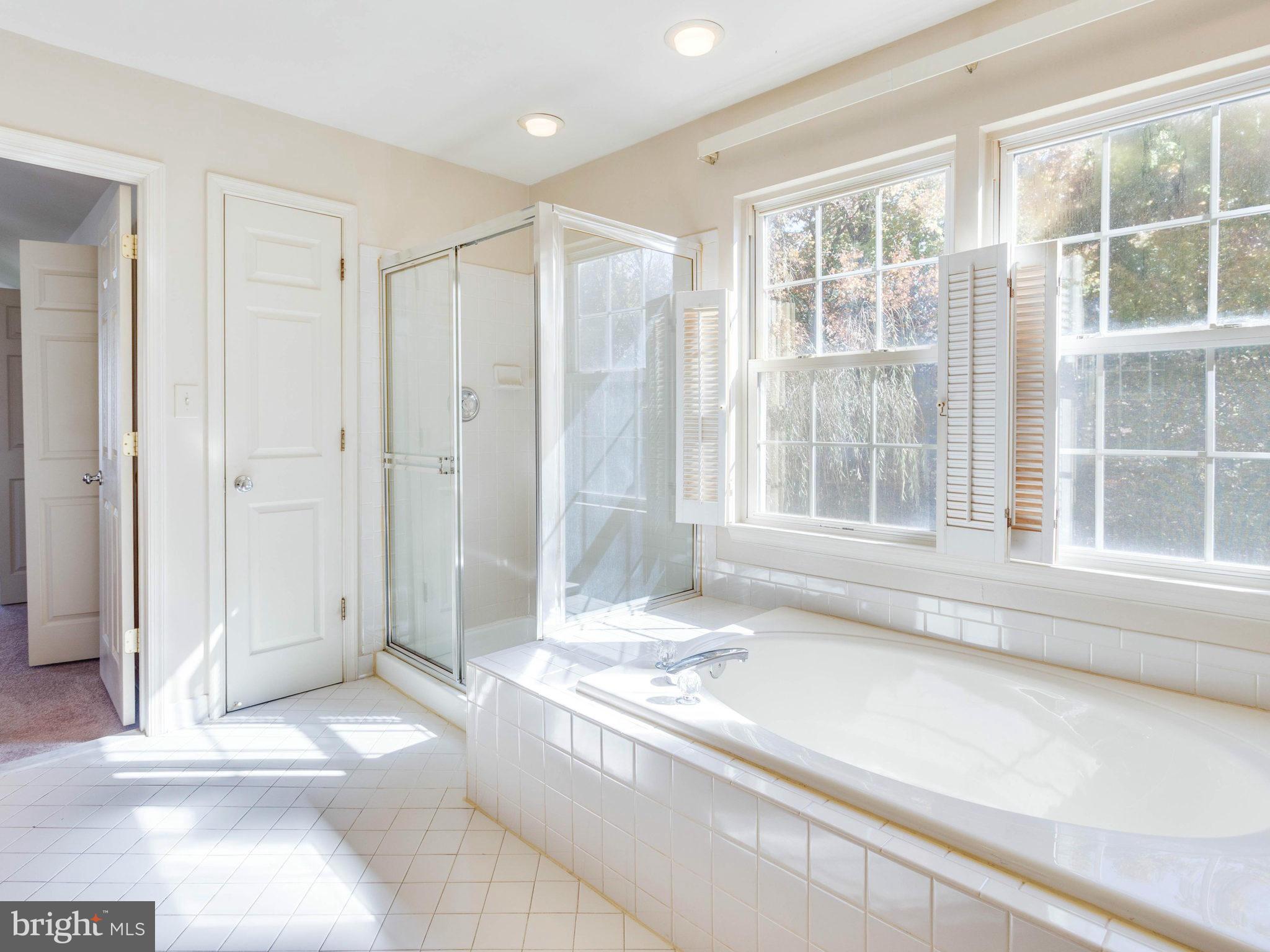 HAMPTON OAKS - Residential