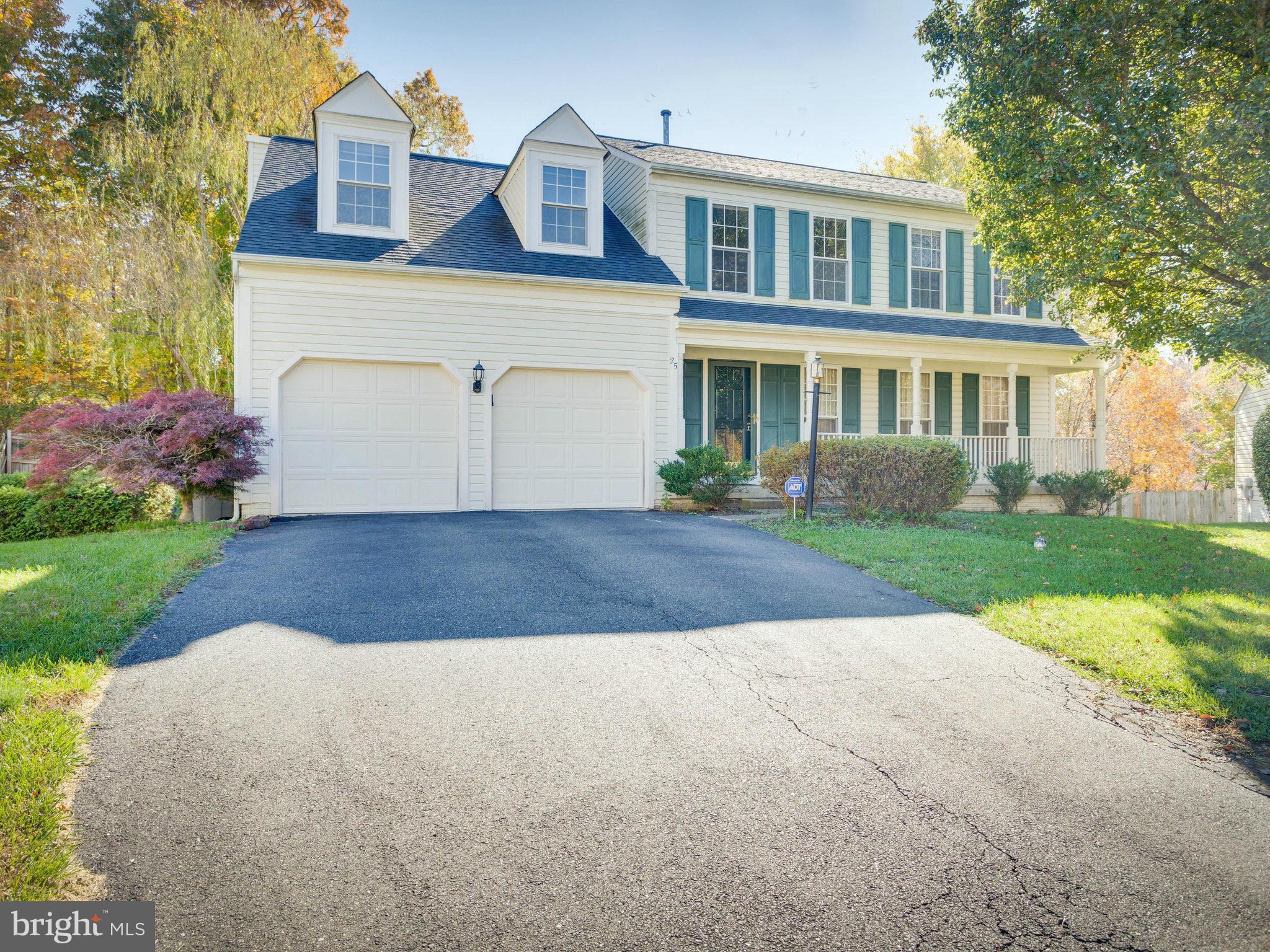 HAMPTON OAKS - Residential