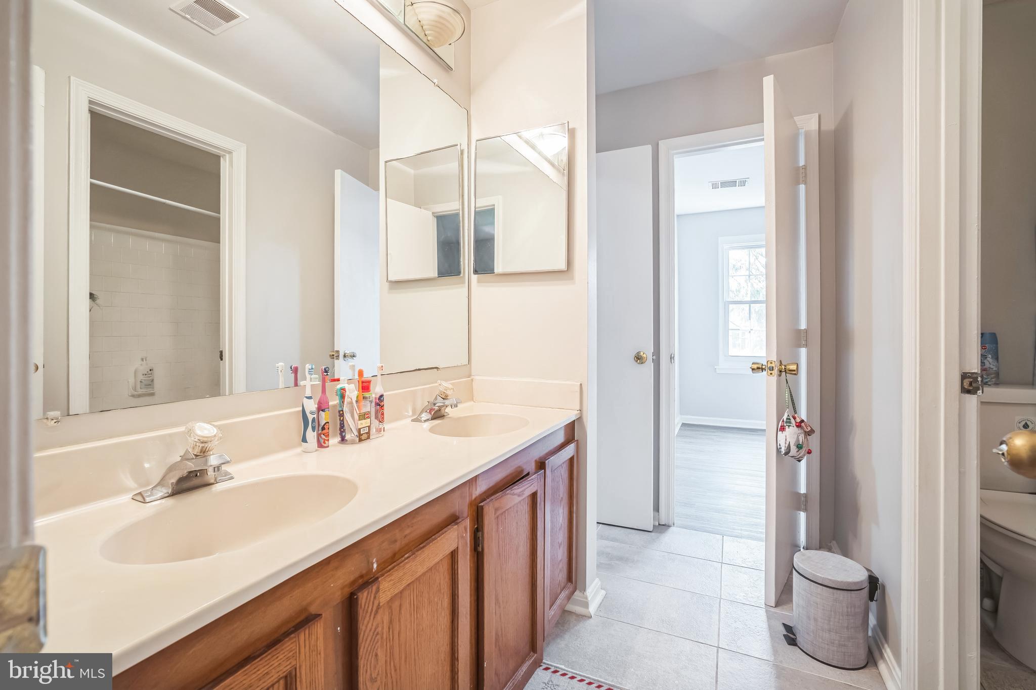 WINSLOW CHASE - Residential Lease