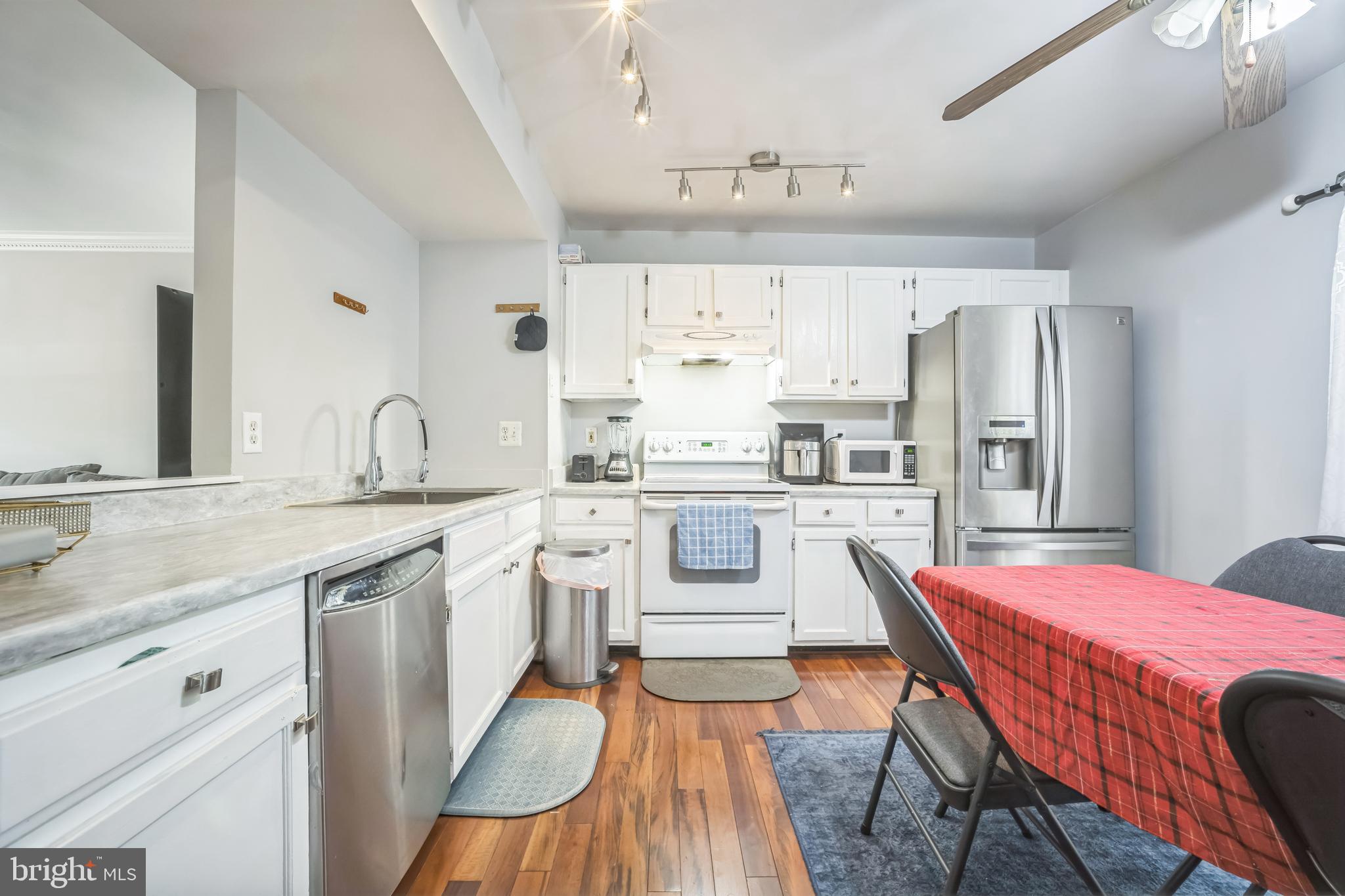 WINSLOW CHASE - Residential Lease