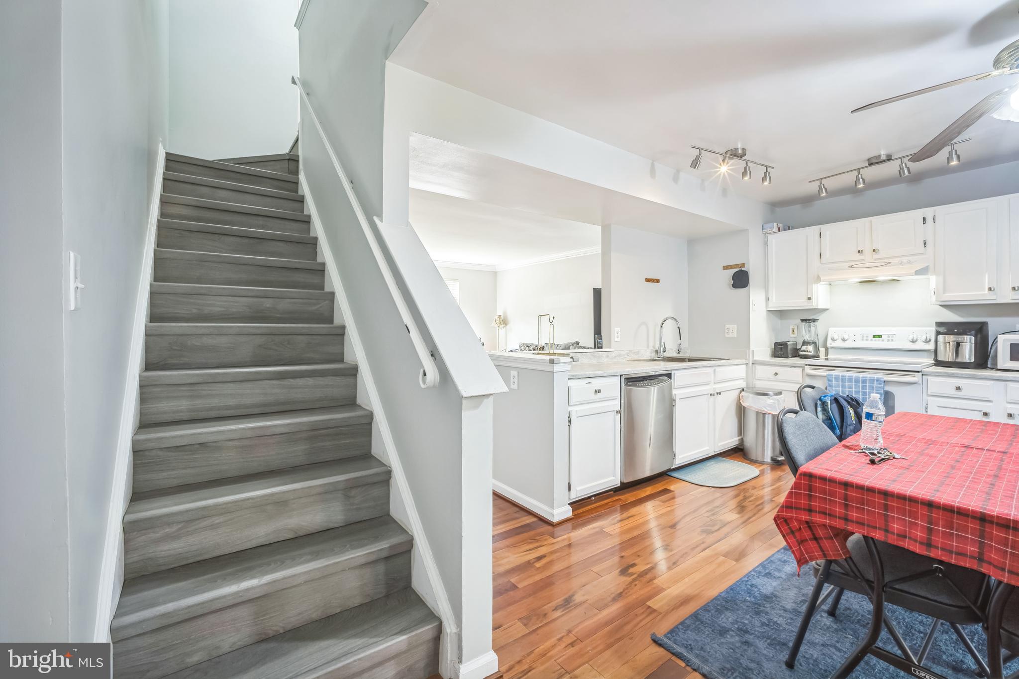 WINSLOW CHASE - Residential Lease