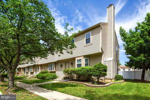 Townhouse For Sale - 4 Fairway Boulevard<br/> Camden County, PENNSAUKEN, NJ 08109