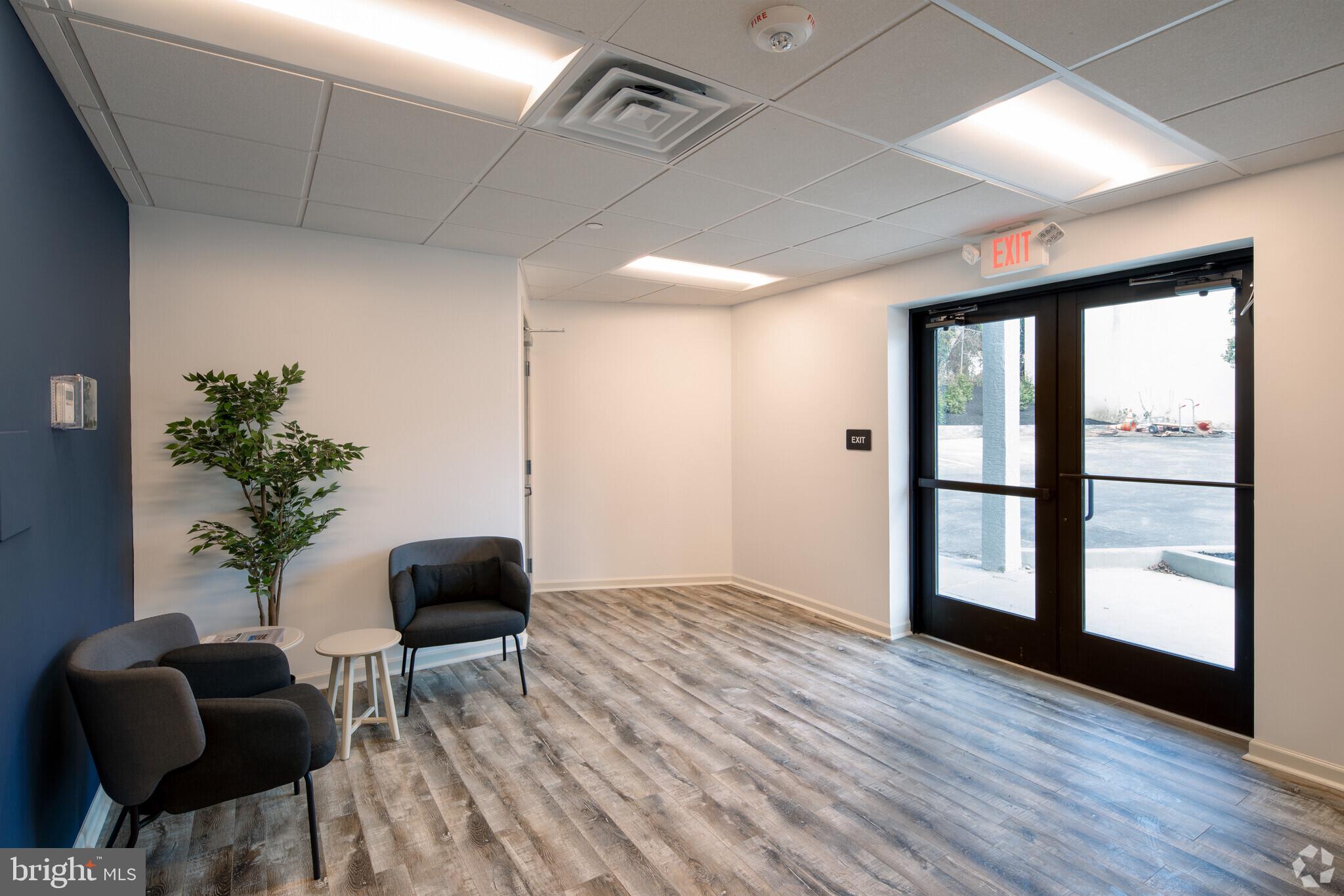 ROXBOROUGH - Residential Lease