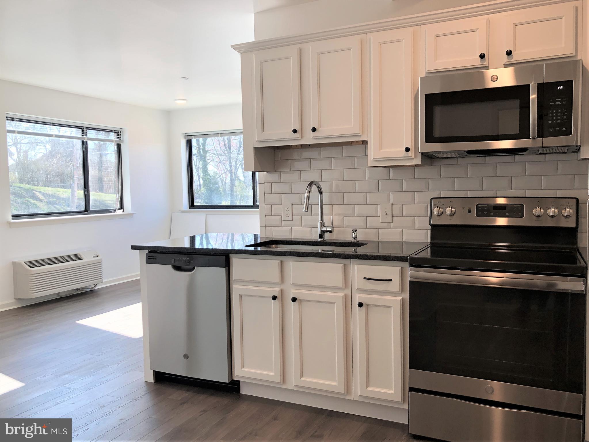 ROXBOROUGH - Residential Lease