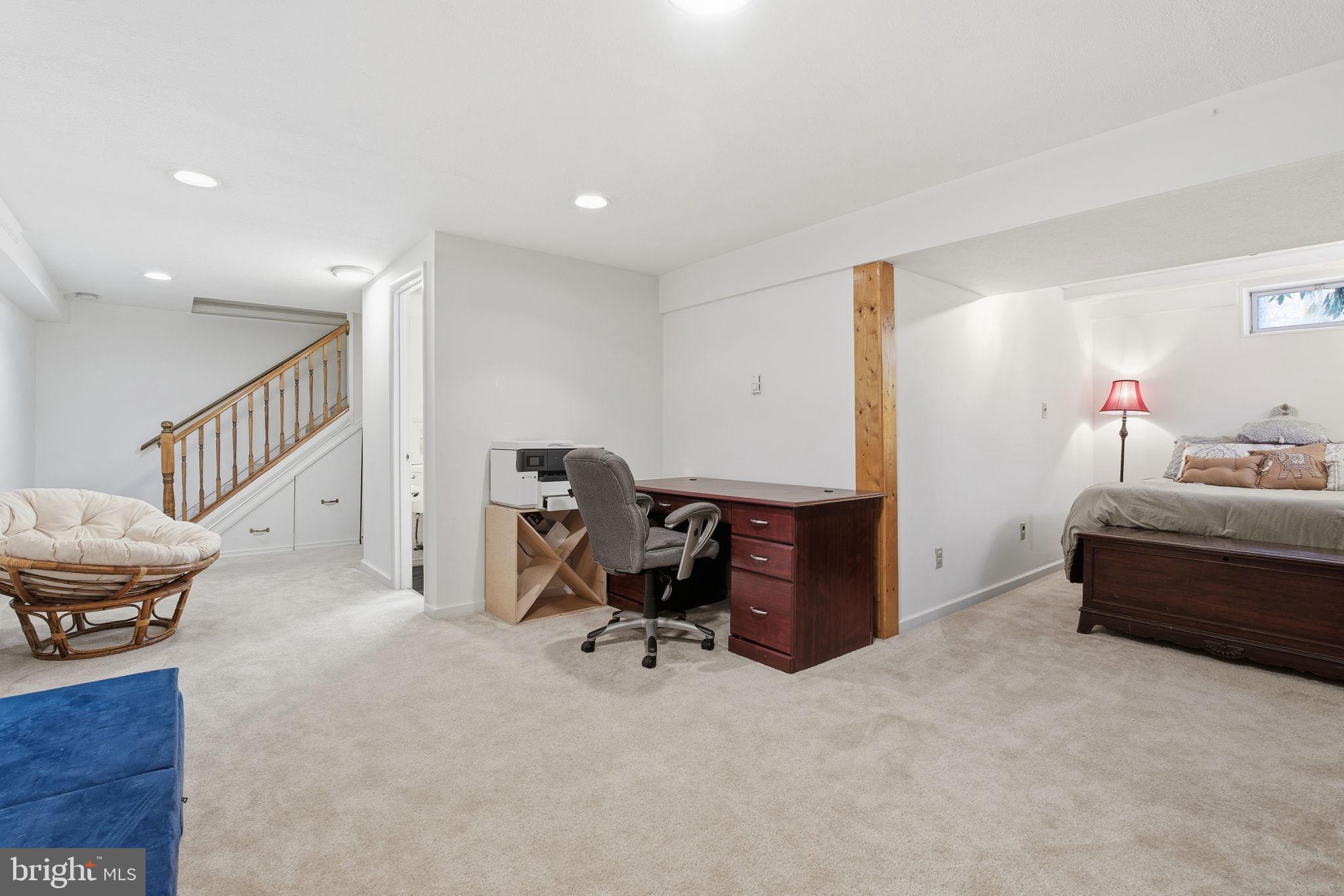 BROADVIEW - Residential