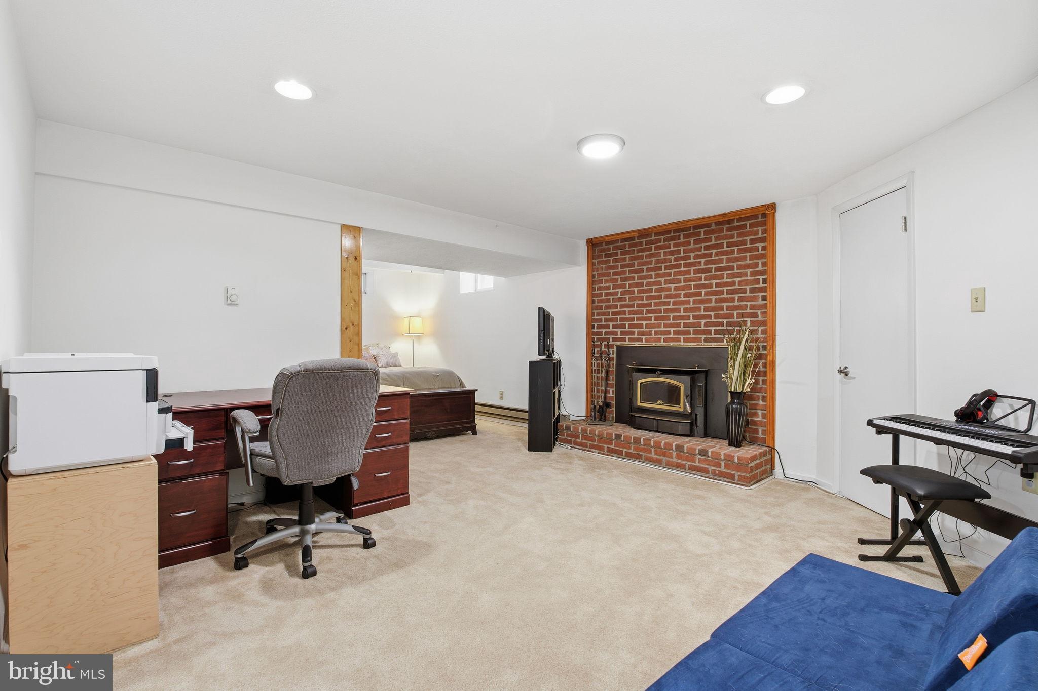 BROADVIEW - Residential