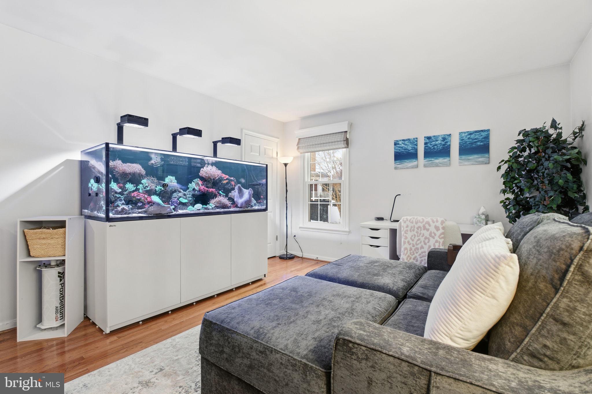 BROADVIEW - Residential