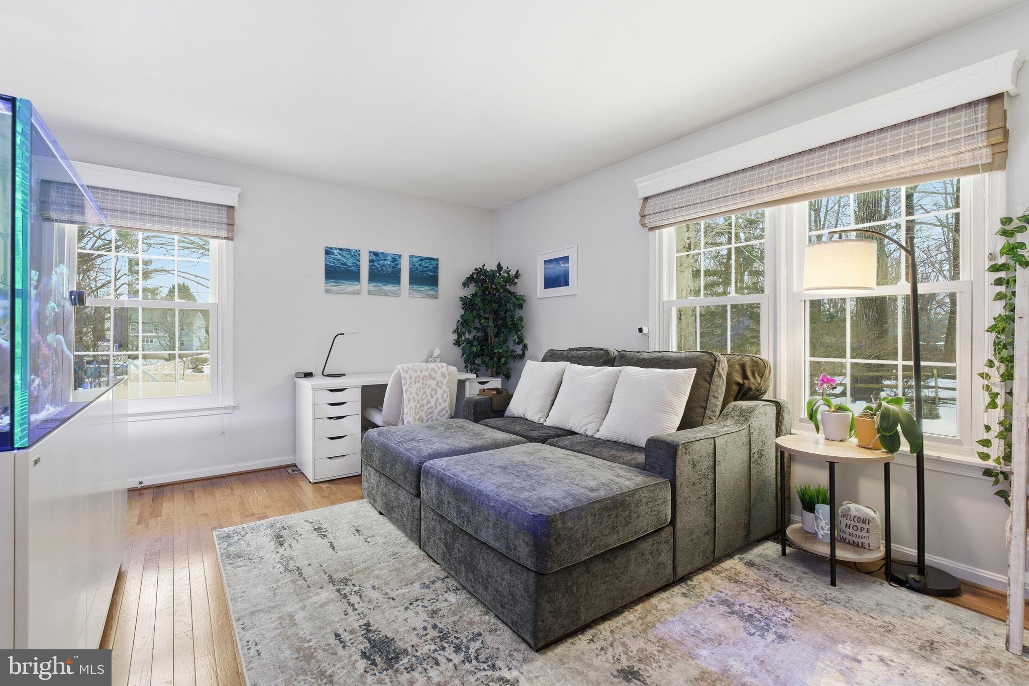 BROADVIEW - Residential