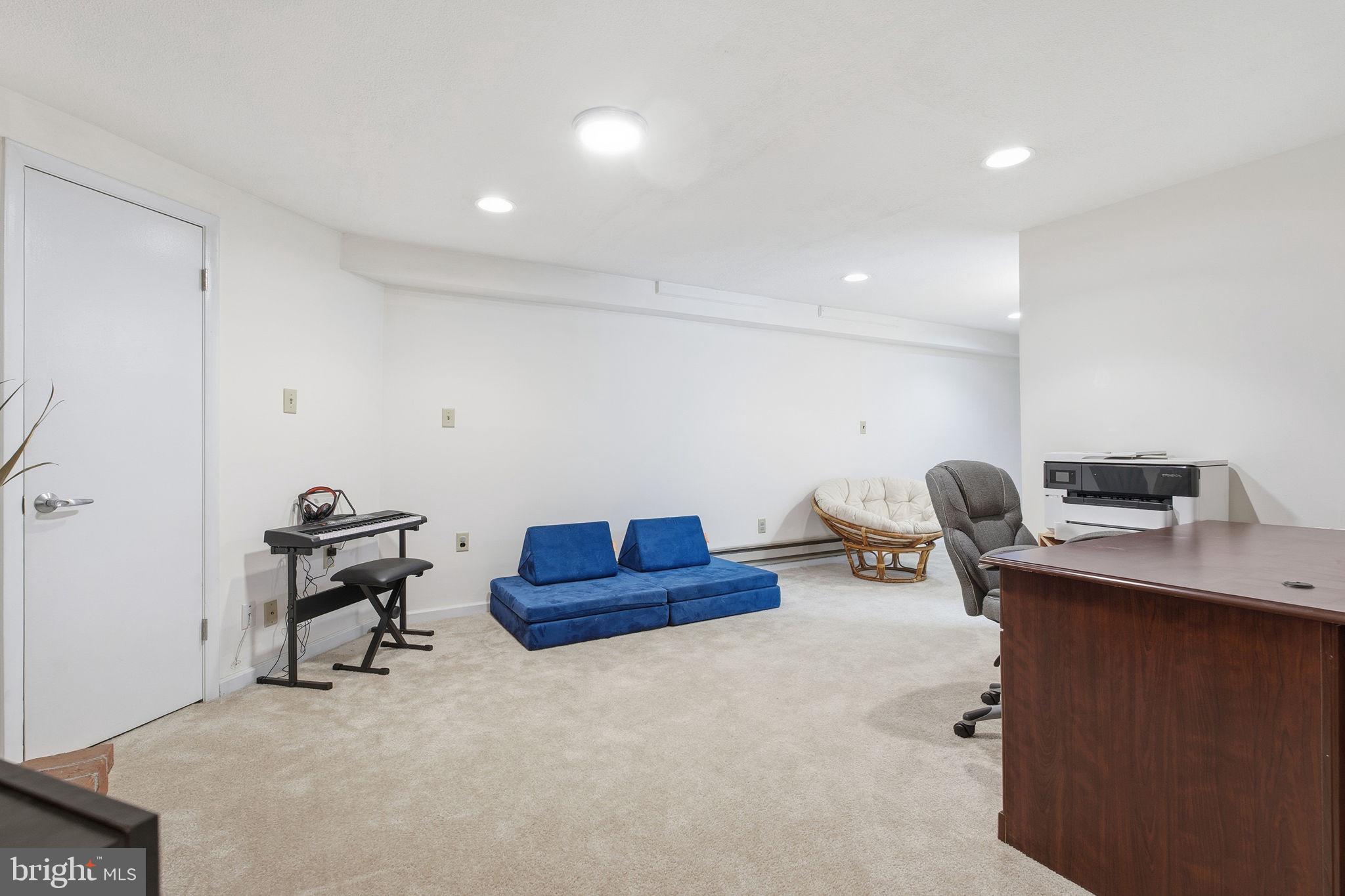 BROADVIEW - Residential