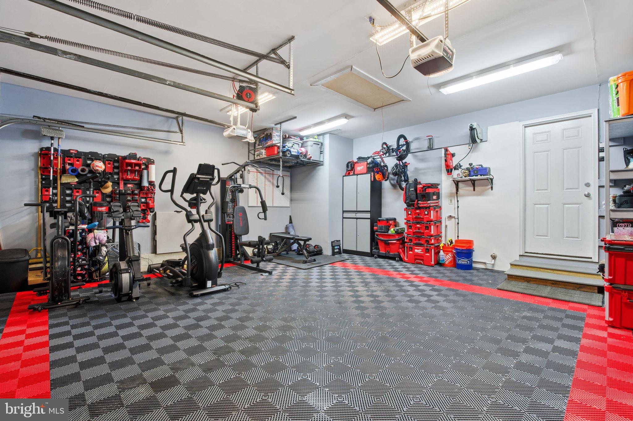 BROADVIEW - Residential