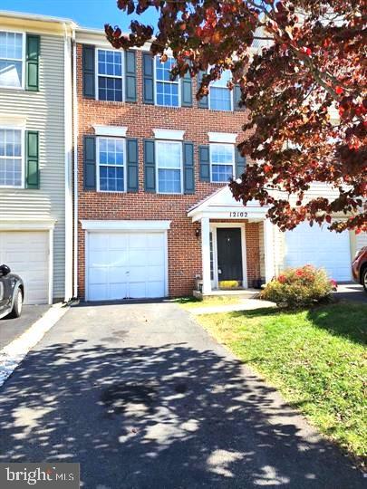 THE VILLAGES AT SAYBROOKE - Residential Lease