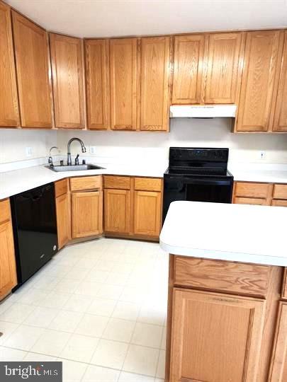 THE VILLAGES AT SAYBROOKE - Residential Lease