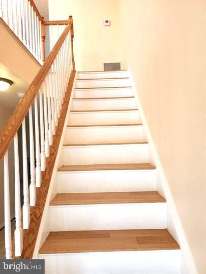 THE VILLAGES AT SAYBROOKE - Residential Lease