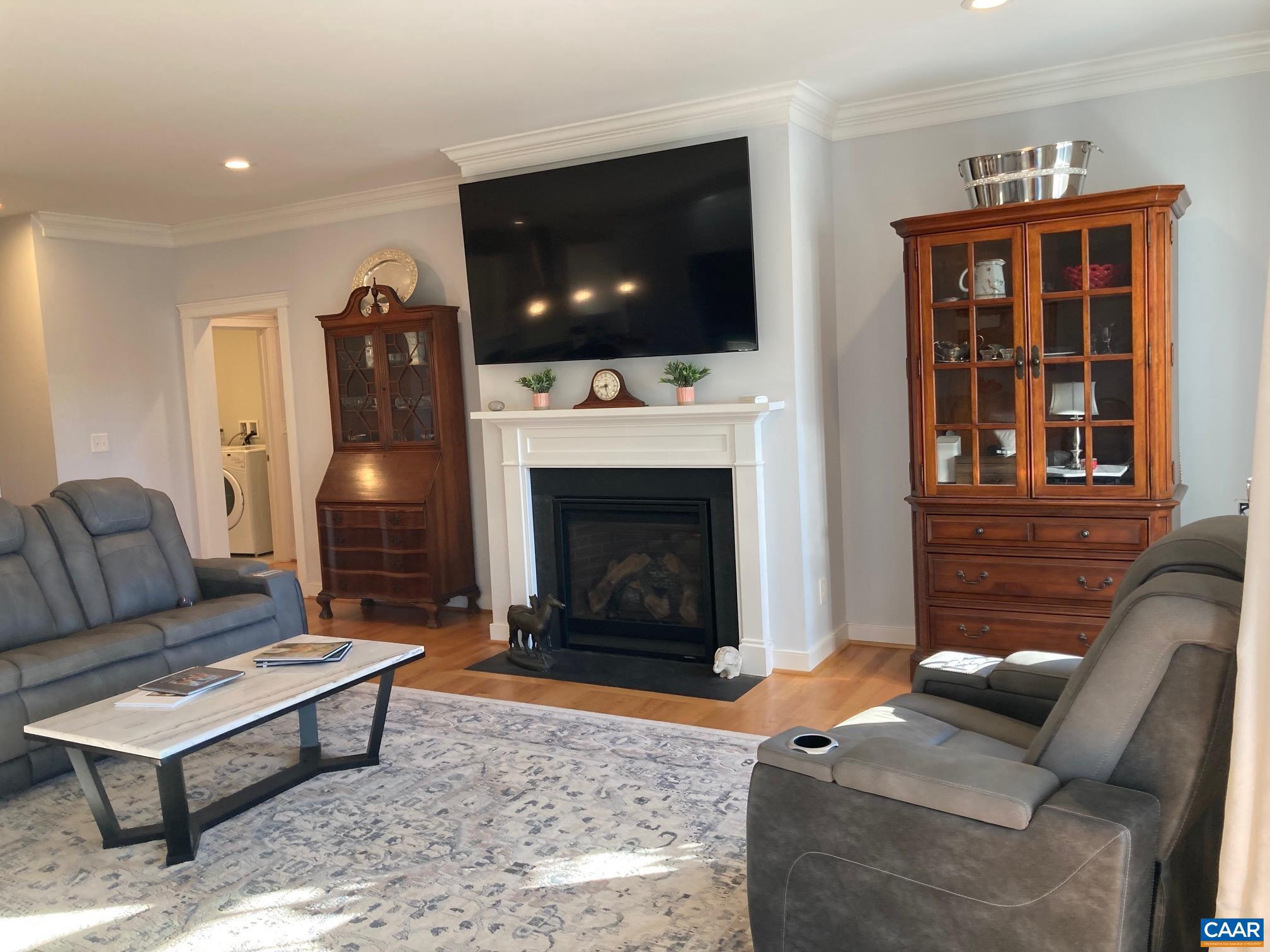 SPRING CREEK - Residential