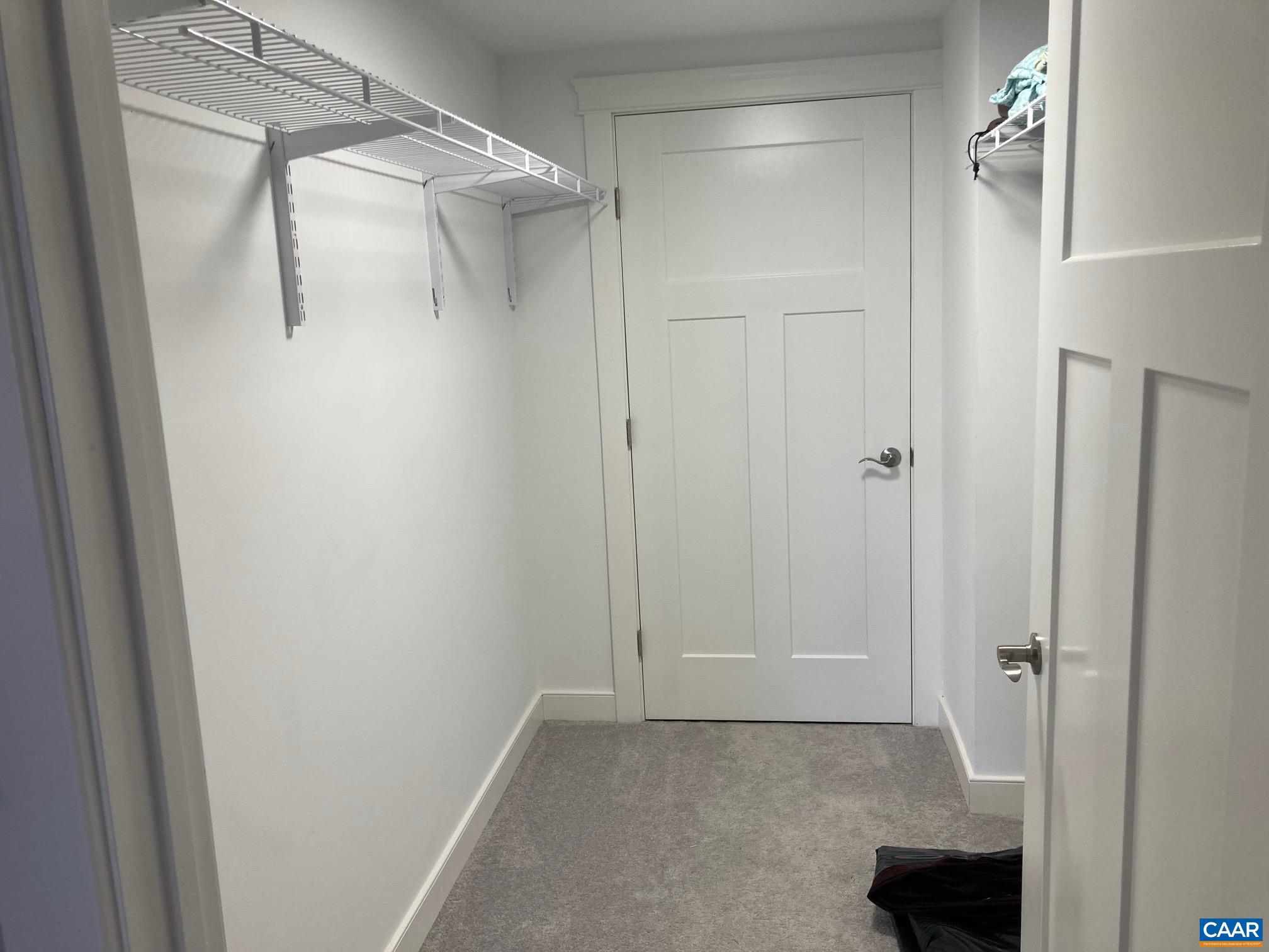 SPRING CREEK - Residential