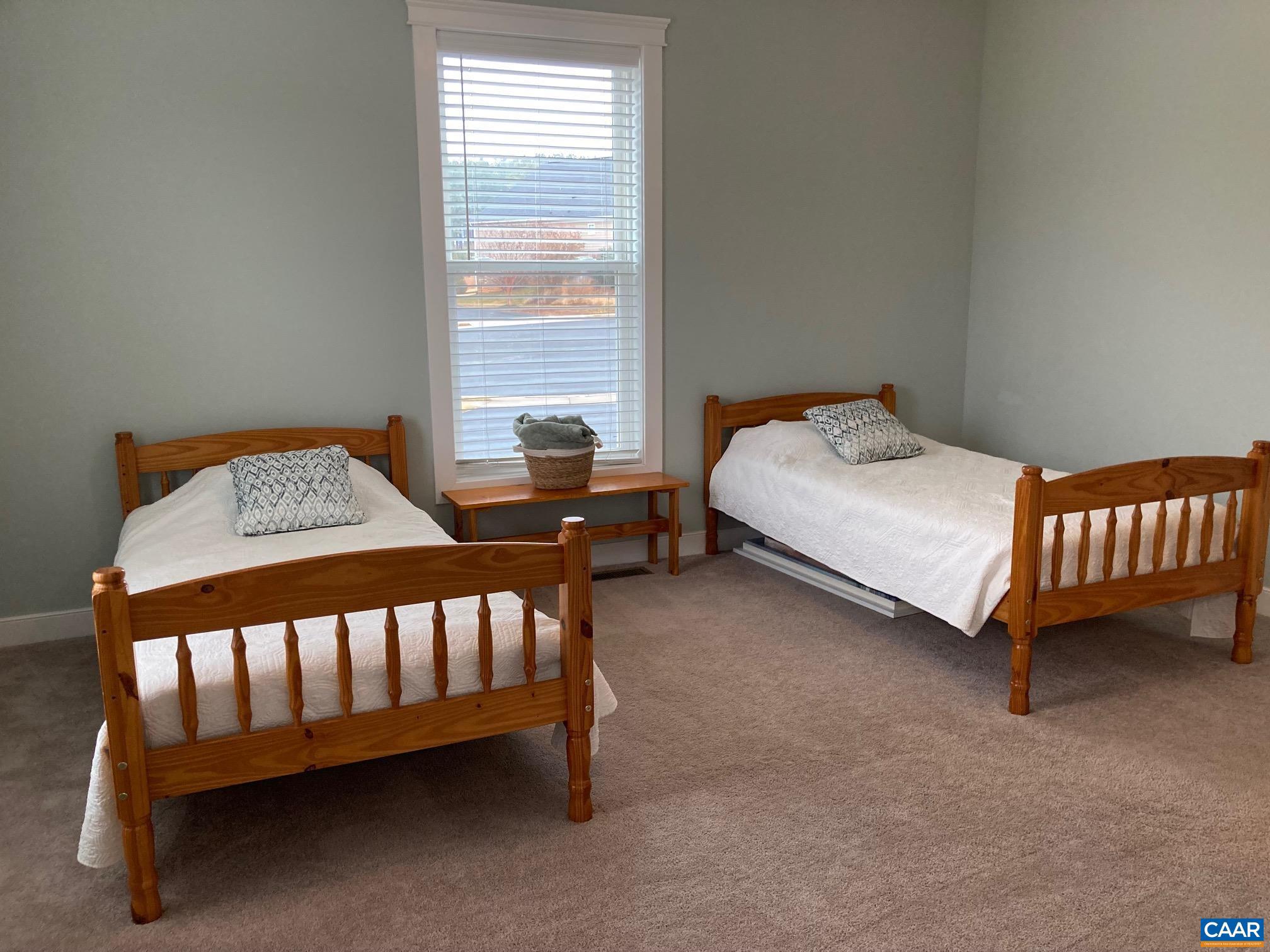 SPRING CREEK - Residential