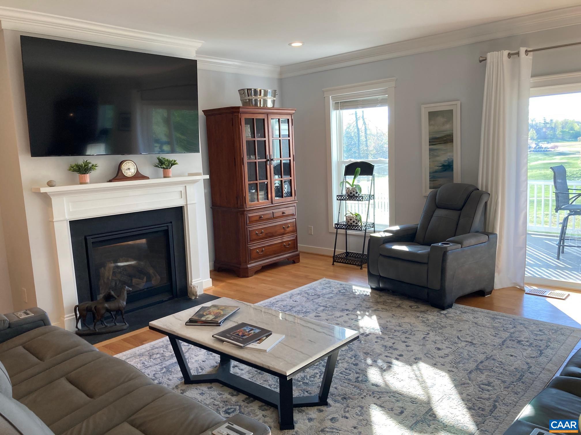 SPRING CREEK - Residential