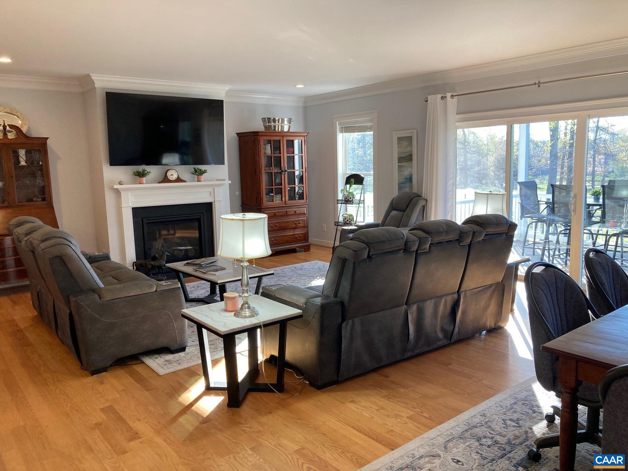 SPRING CREEK - Residential