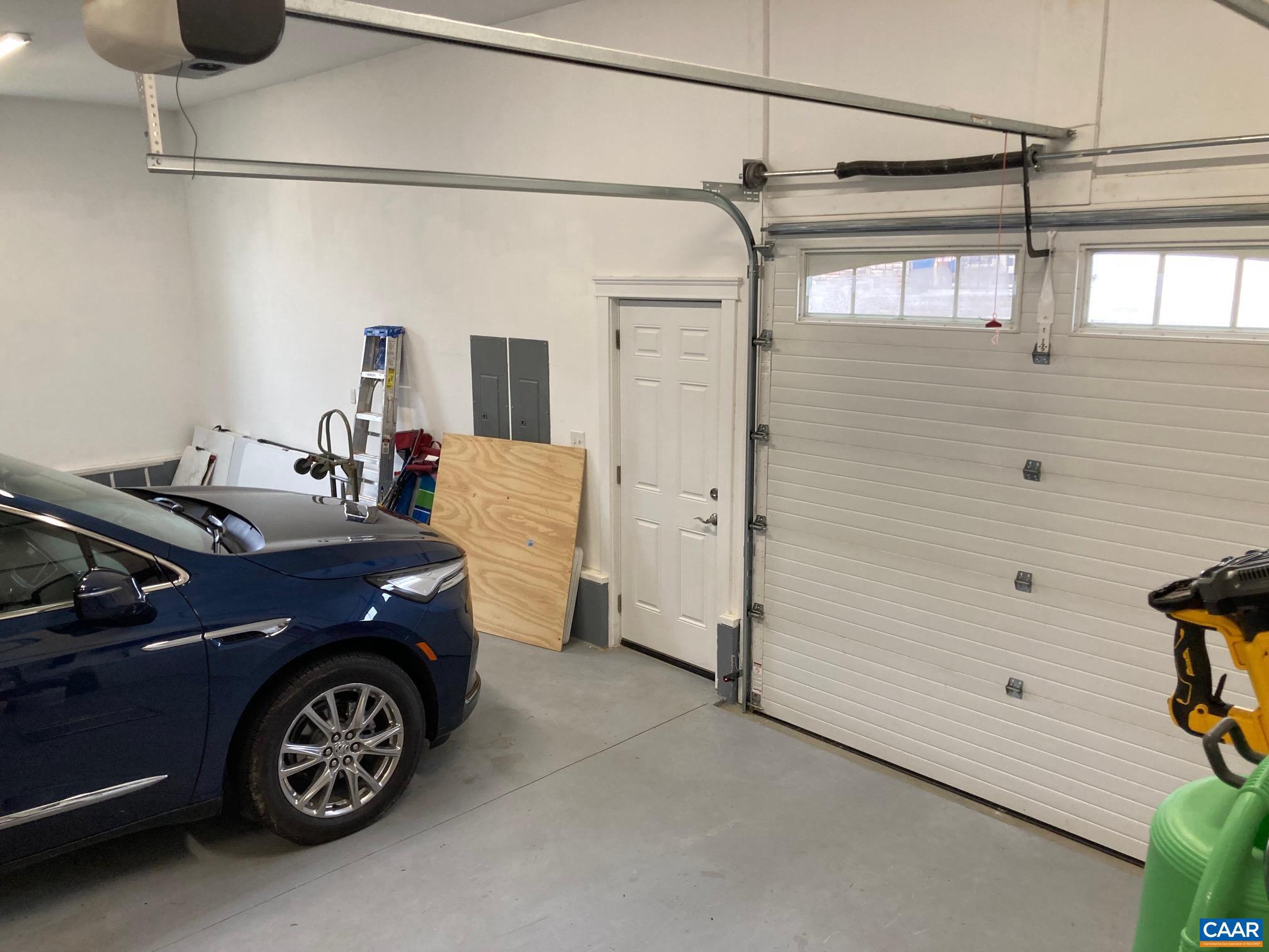 SPRING CREEK - Residential