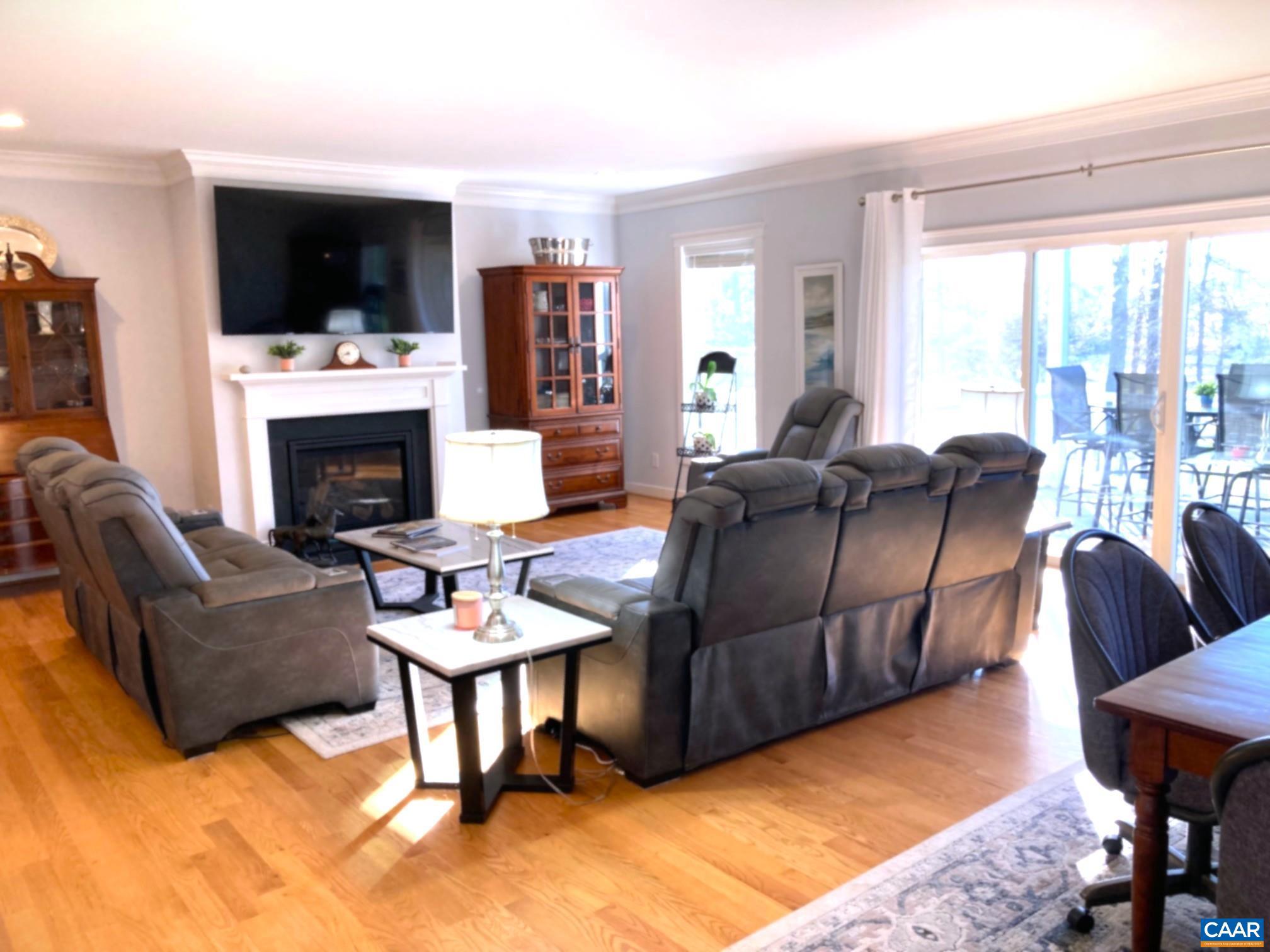 SPRING CREEK - Residential