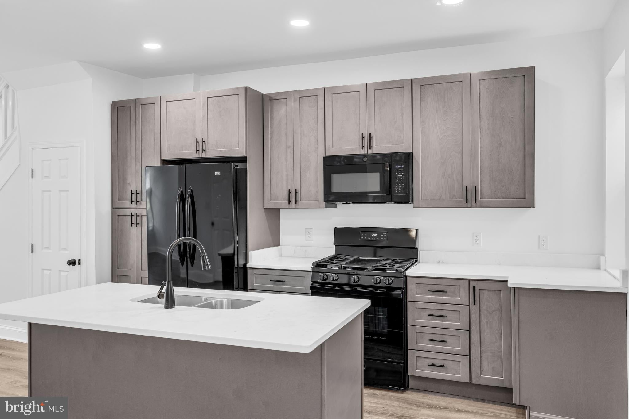1077 ELLICOTT DRIVE