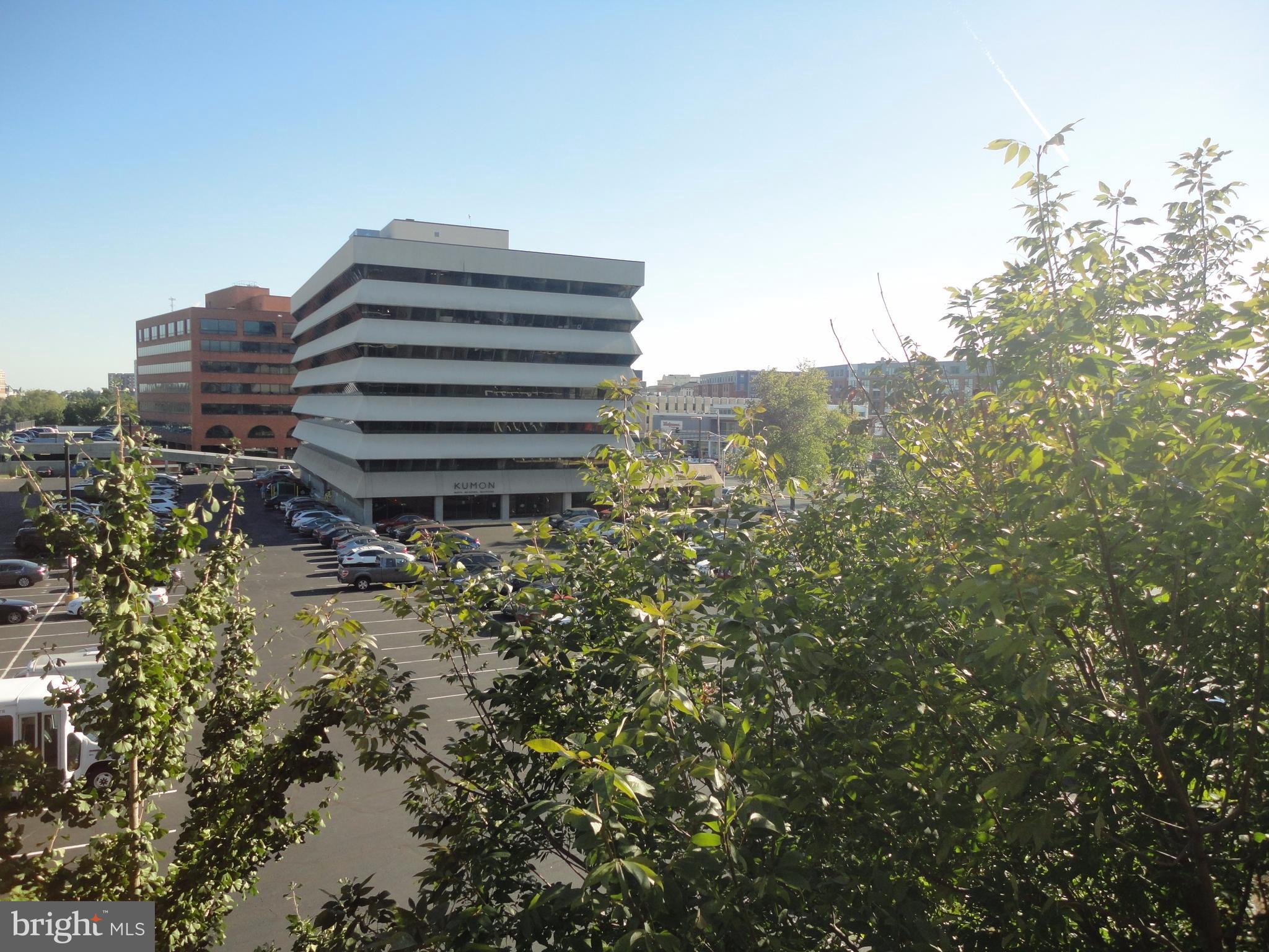 FITZ AT ROCKVILLE TOWN C - Residential Lease