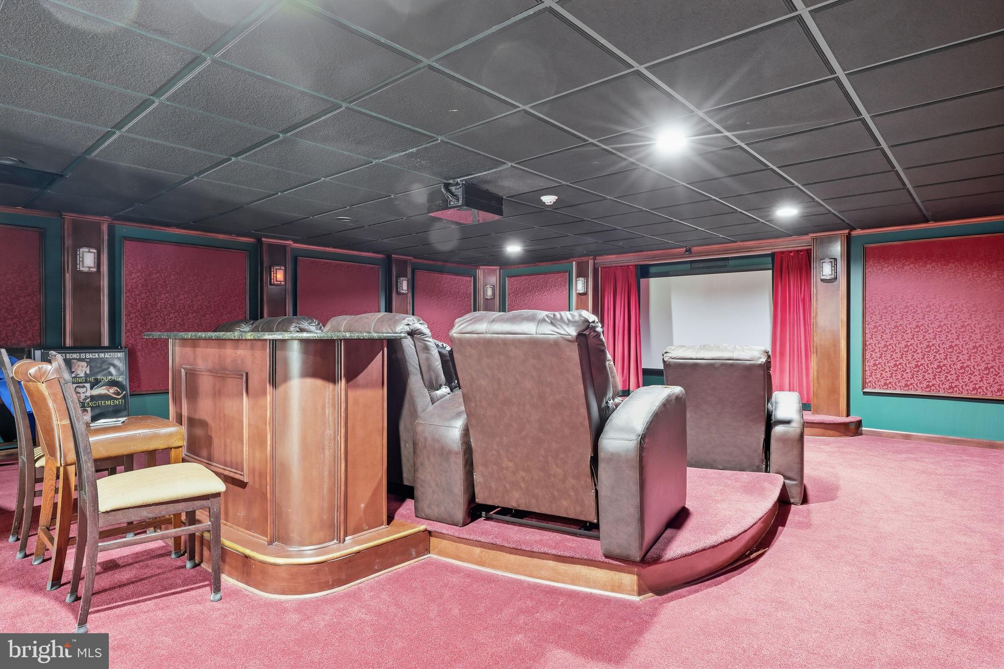 CHURCHVILLE MANOR - Residential