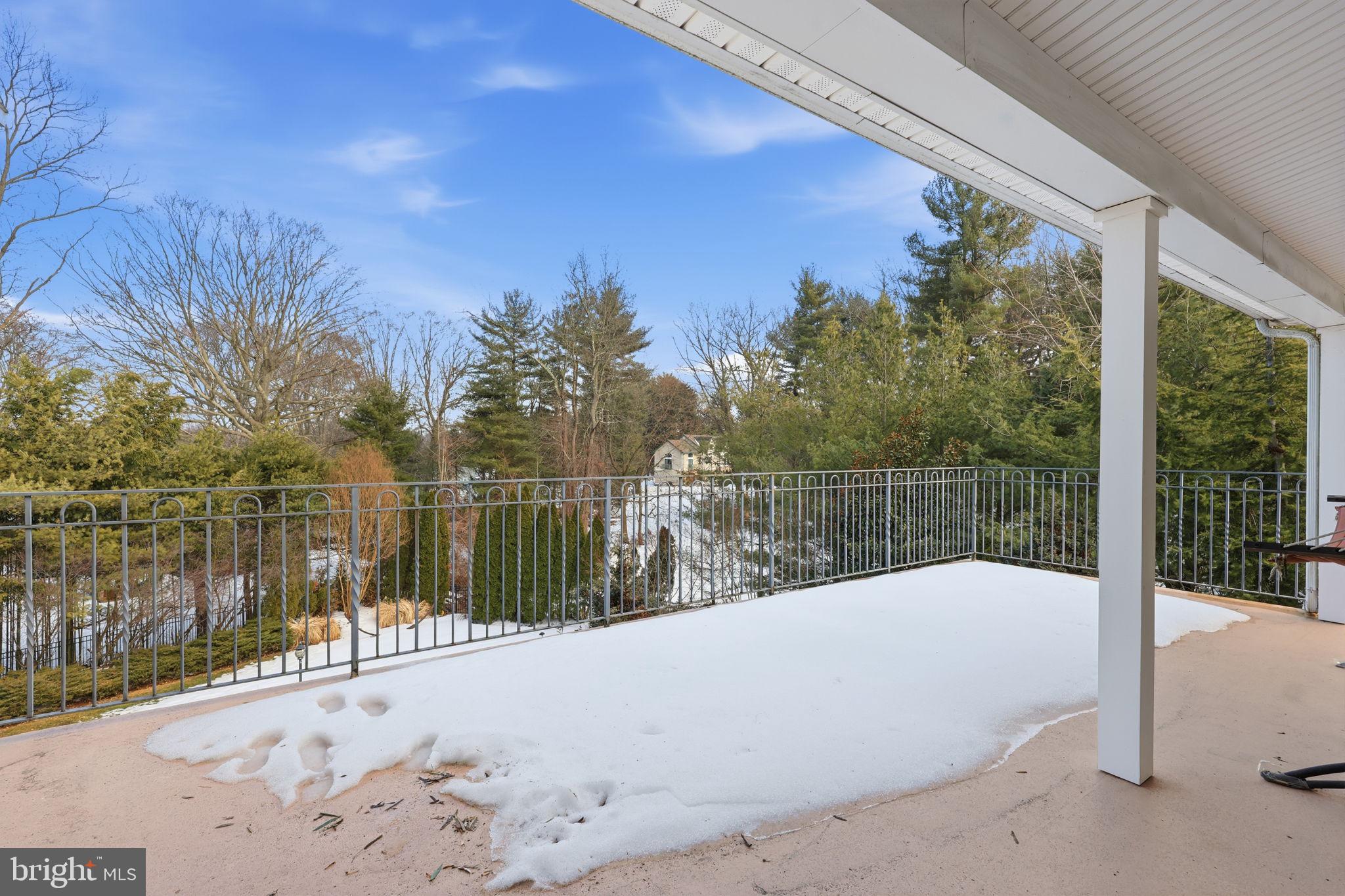 CHURCHVILLE MANOR - Residential