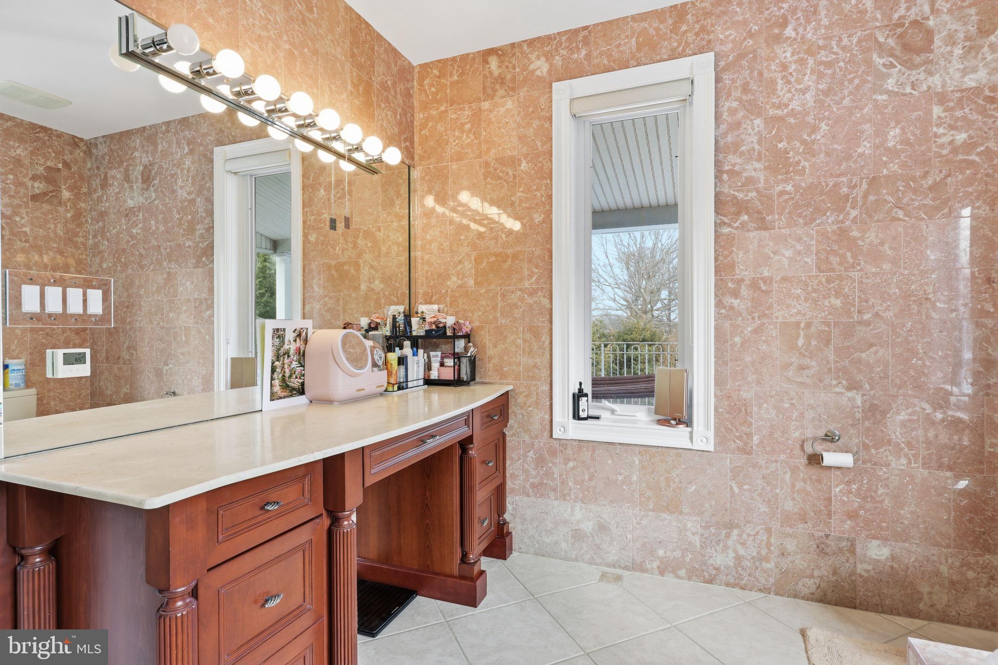 CHURCHVILLE MANOR - Residential