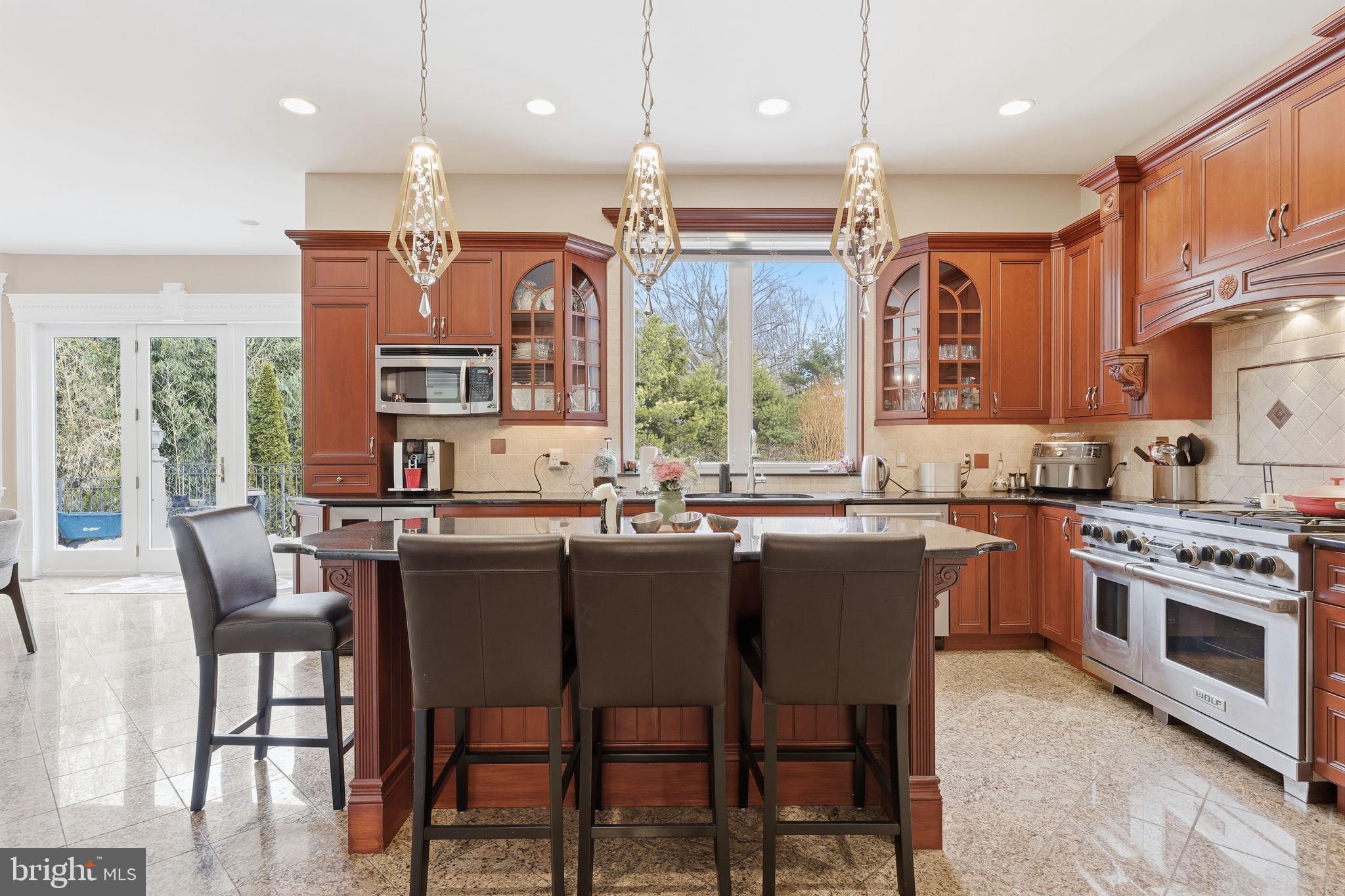 CHURCHVILLE MANOR - Residential