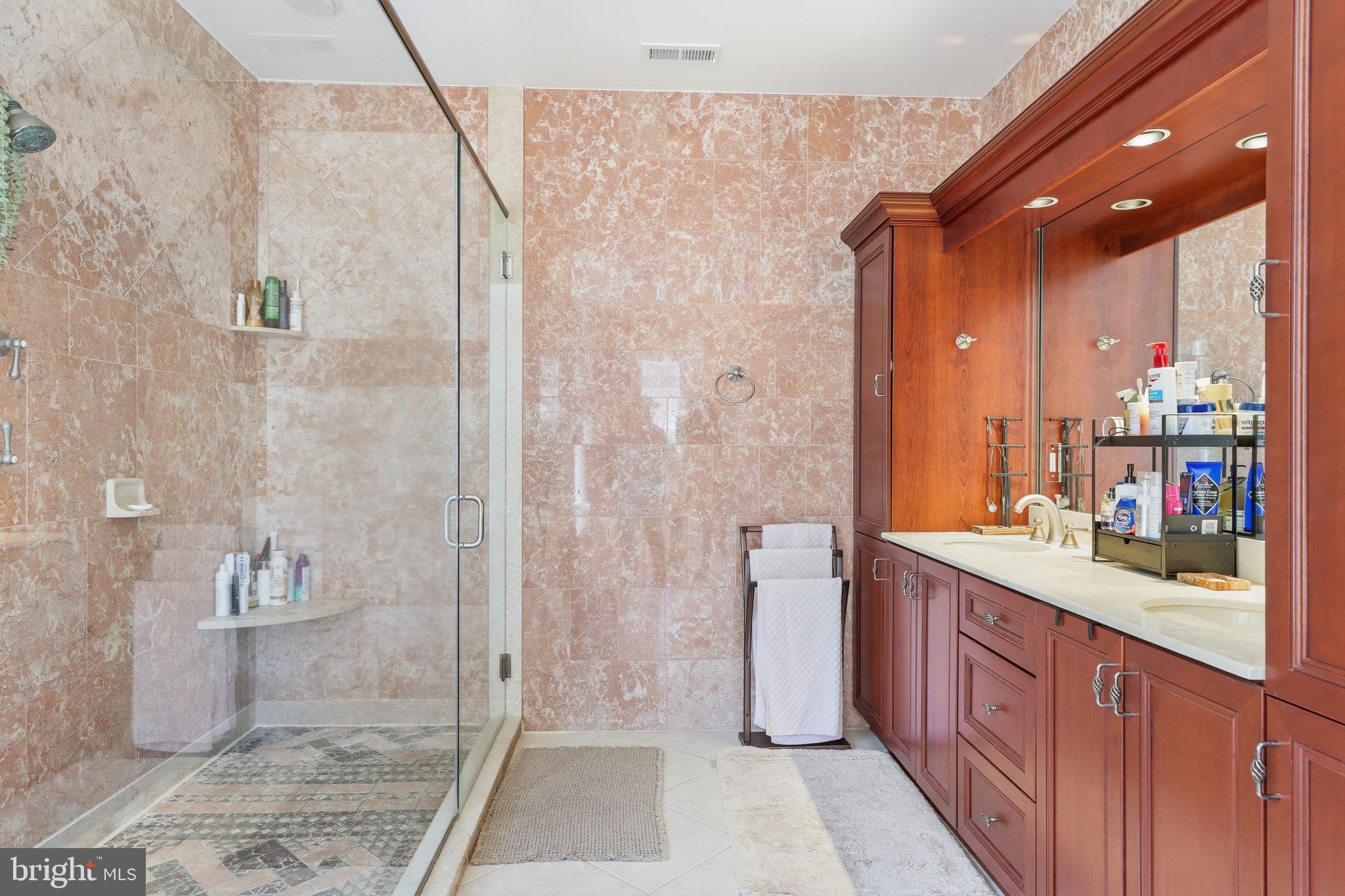 CHURCHVILLE MANOR - Residential