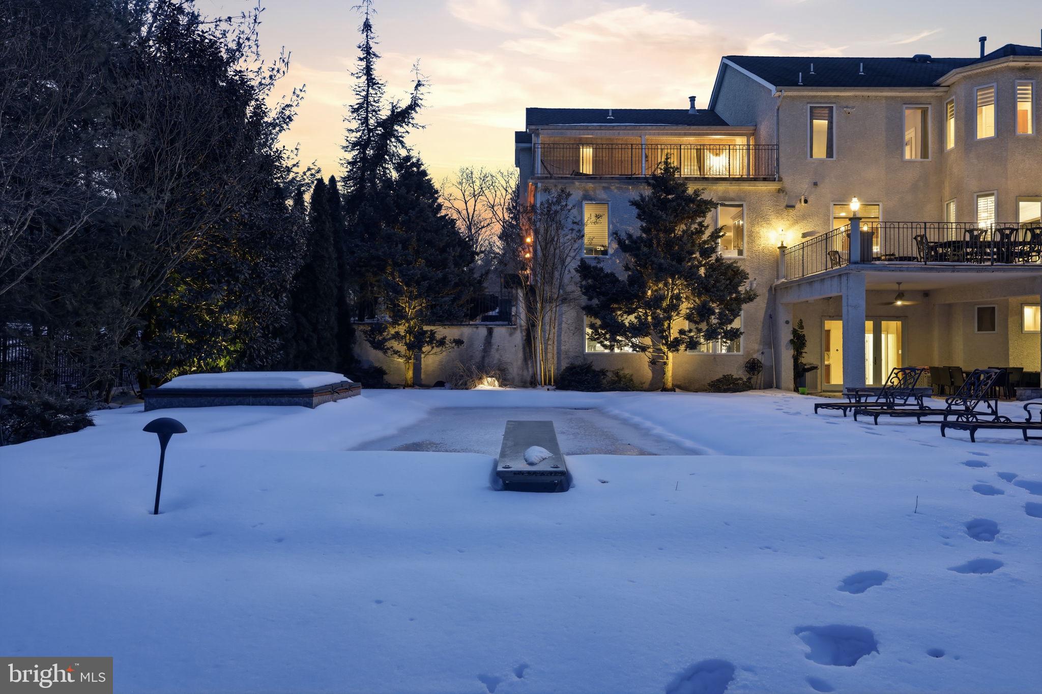 CHURCHVILLE MANOR - Residential