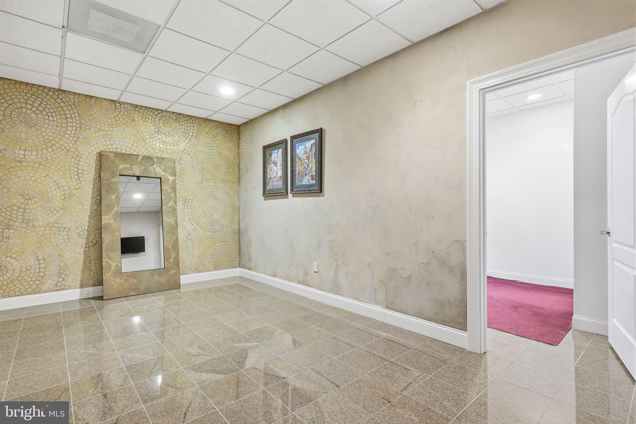 CHURCHVILLE MANOR - Residential