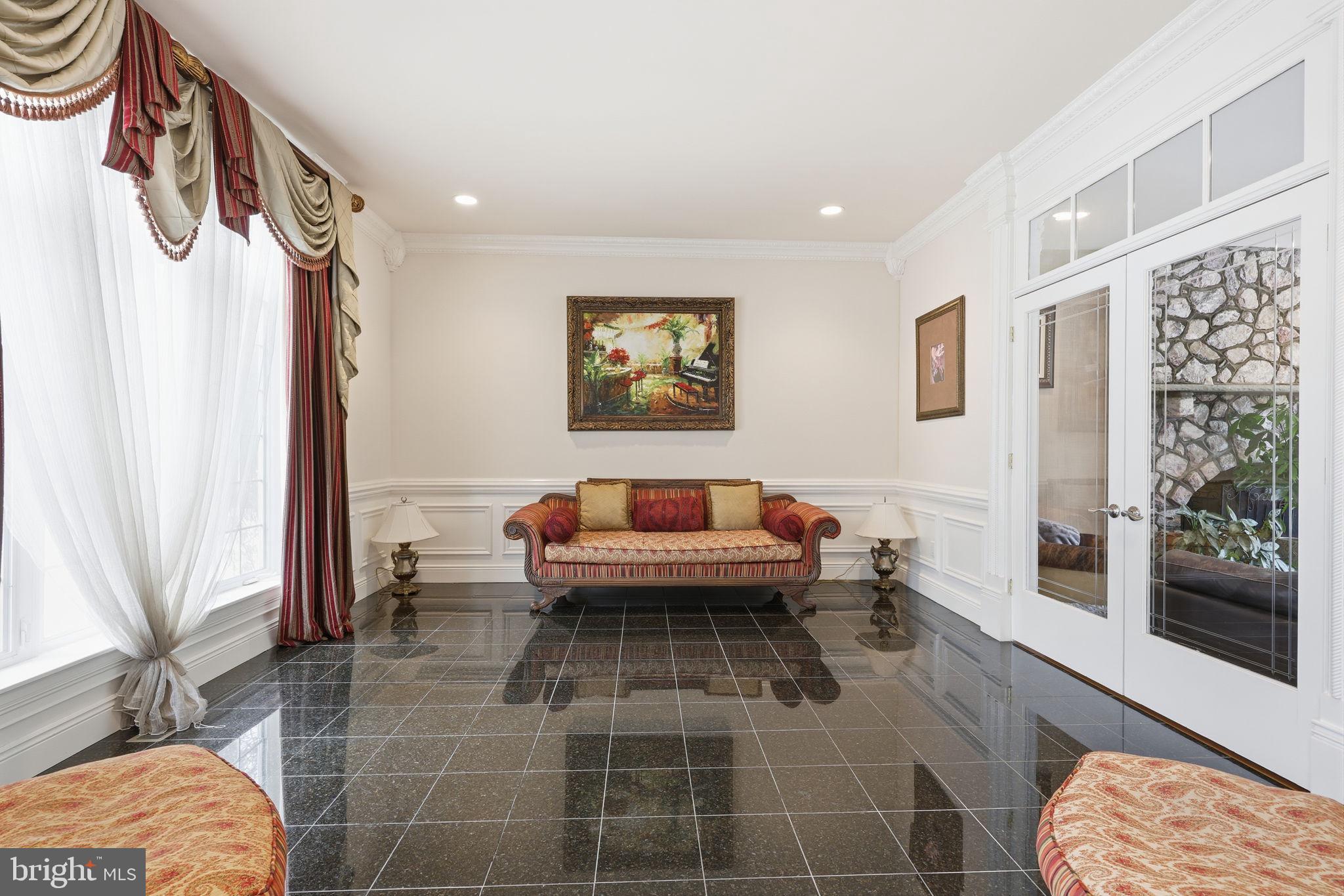 CHURCHVILLE MANOR - Residential