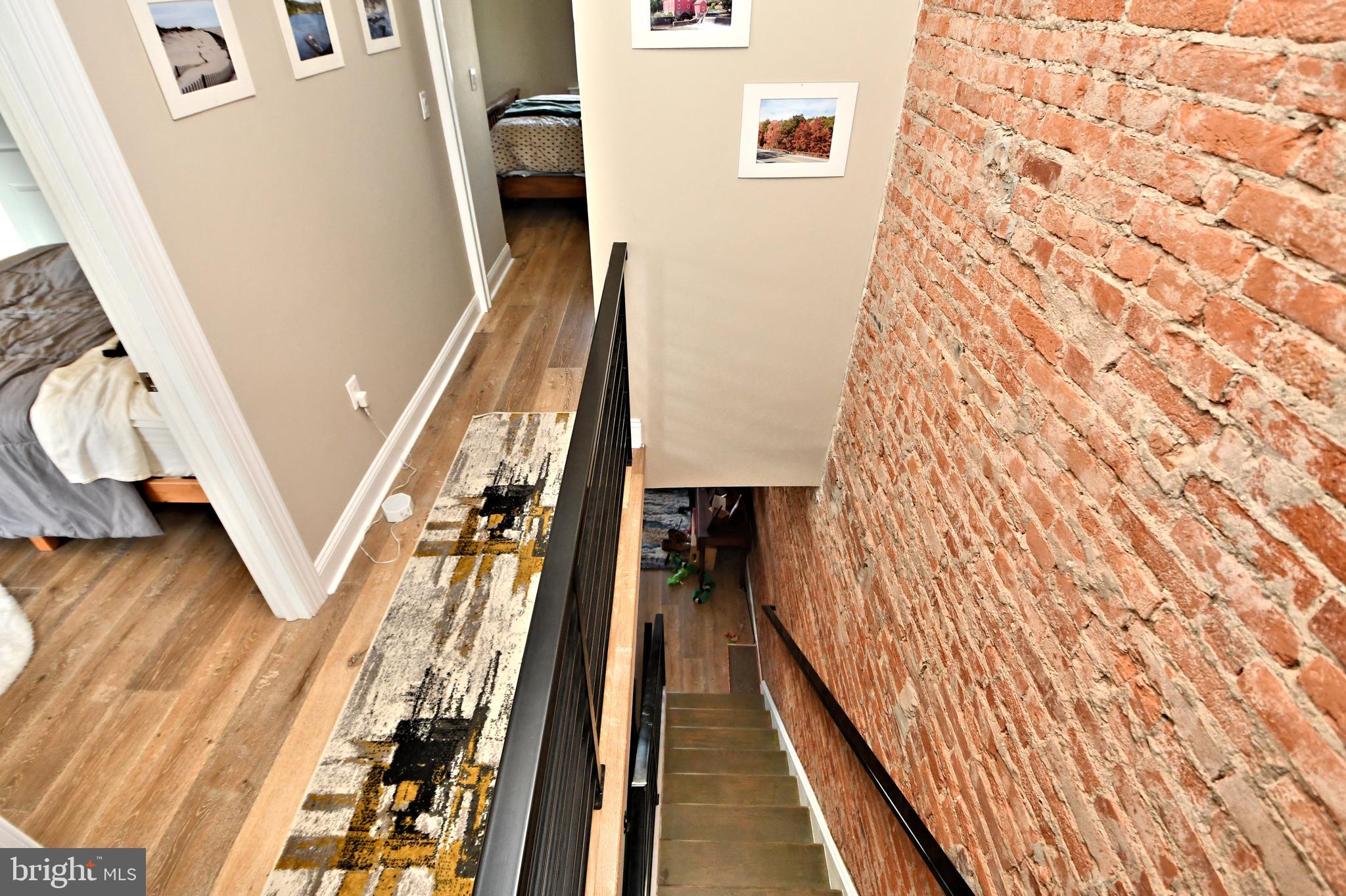 DICKINSON NARROWS - Residential Lease