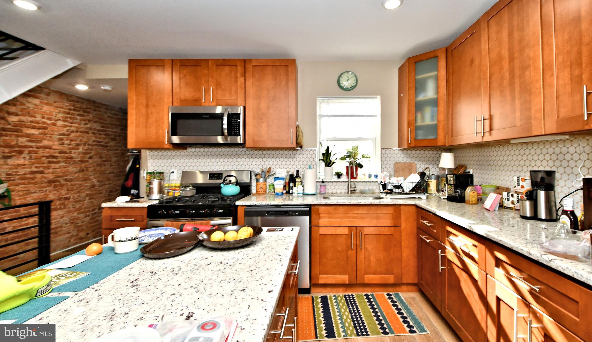 DICKINSON NARROWS - Residential Lease