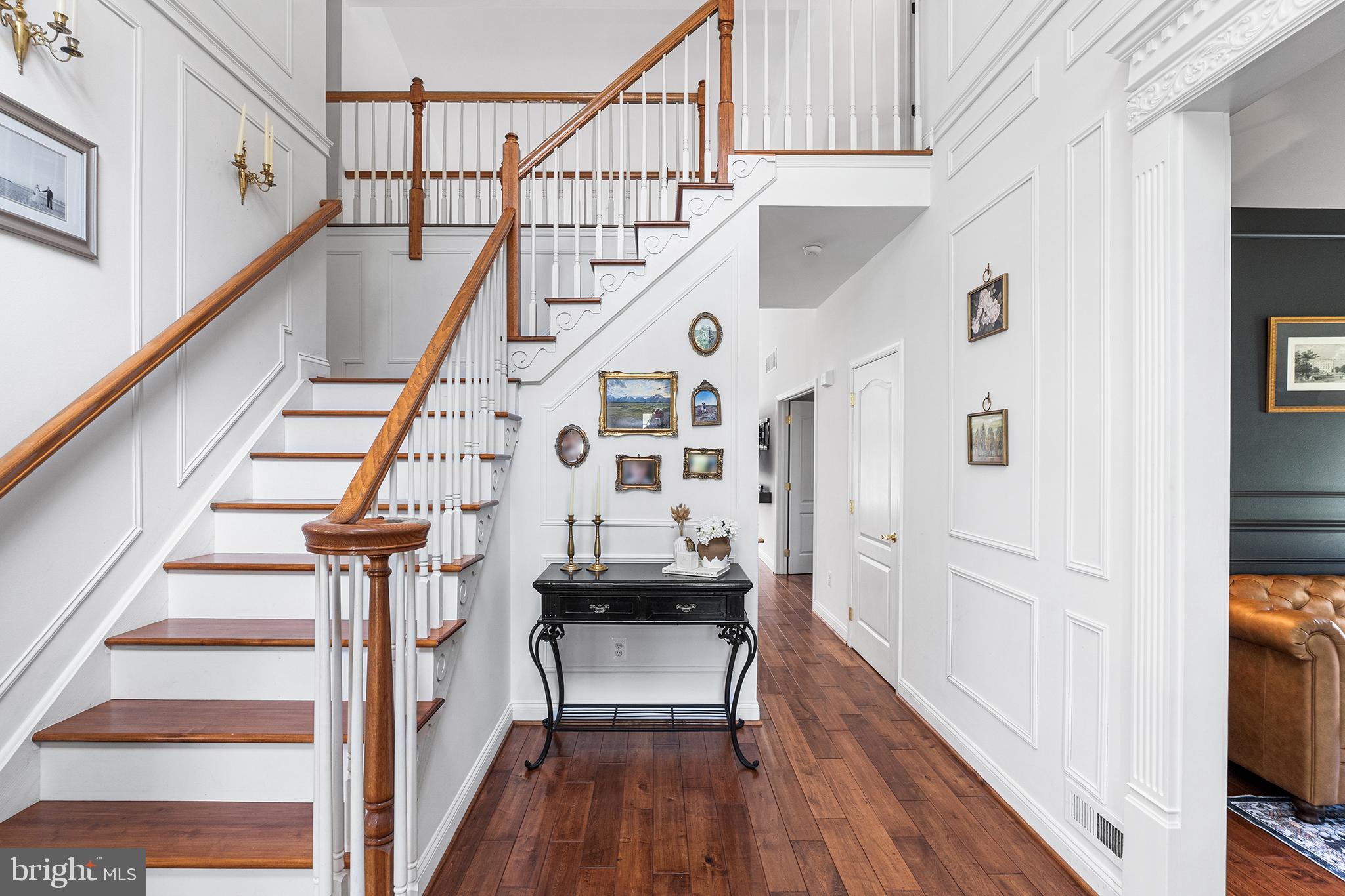 21 ABINGDON AVENUE