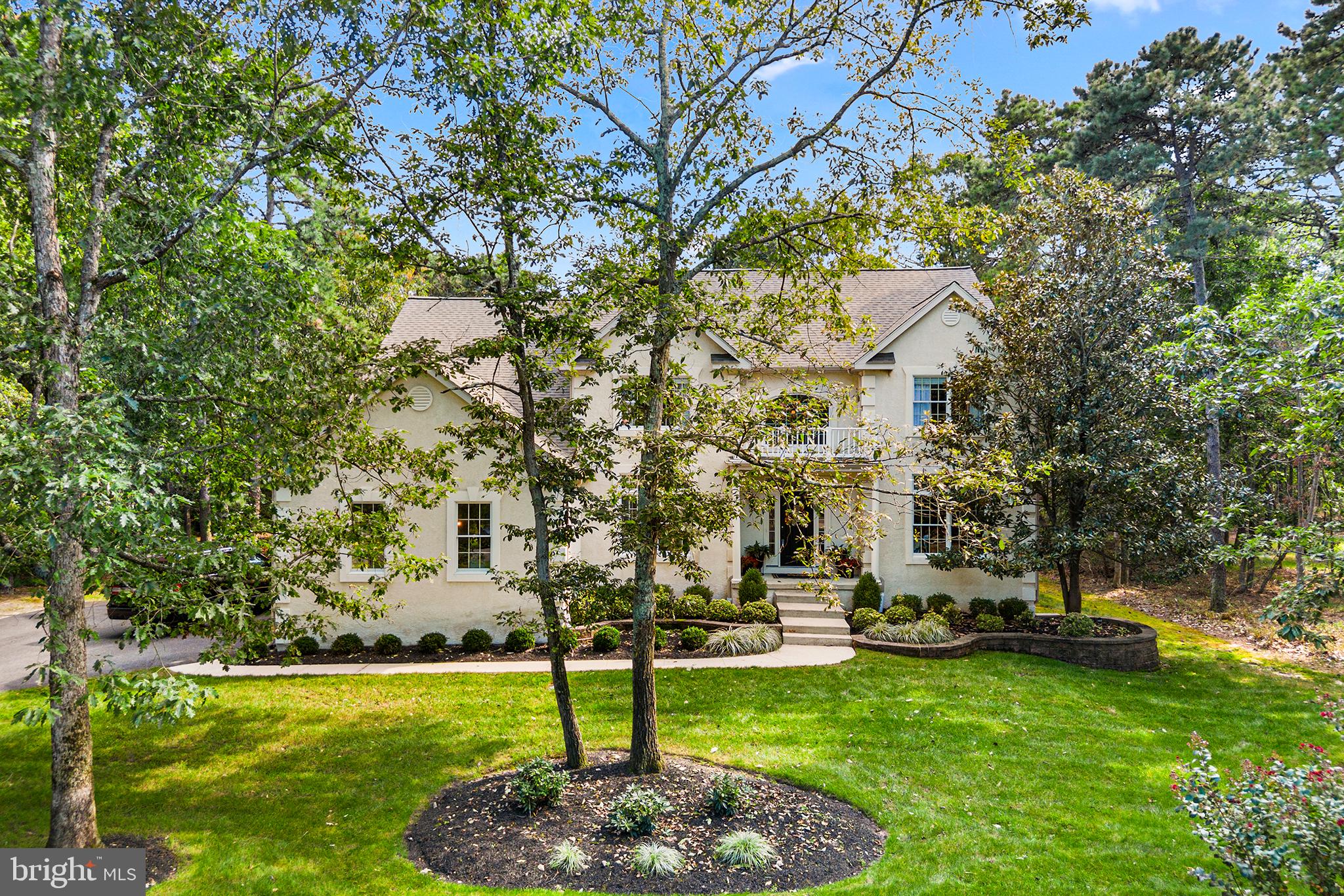 21 ABINGDON AVENUE