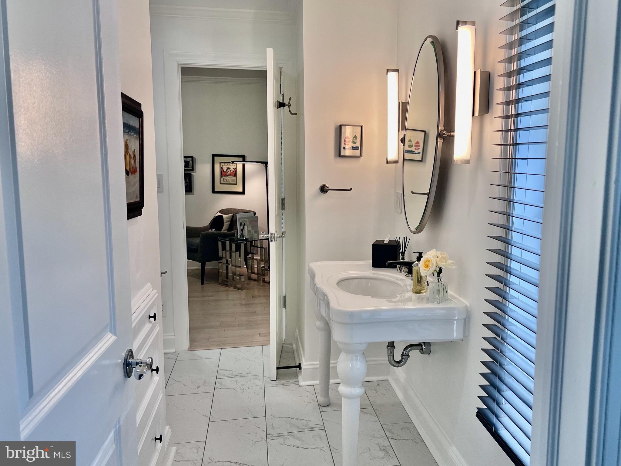 CHEVY CHASE - Residential