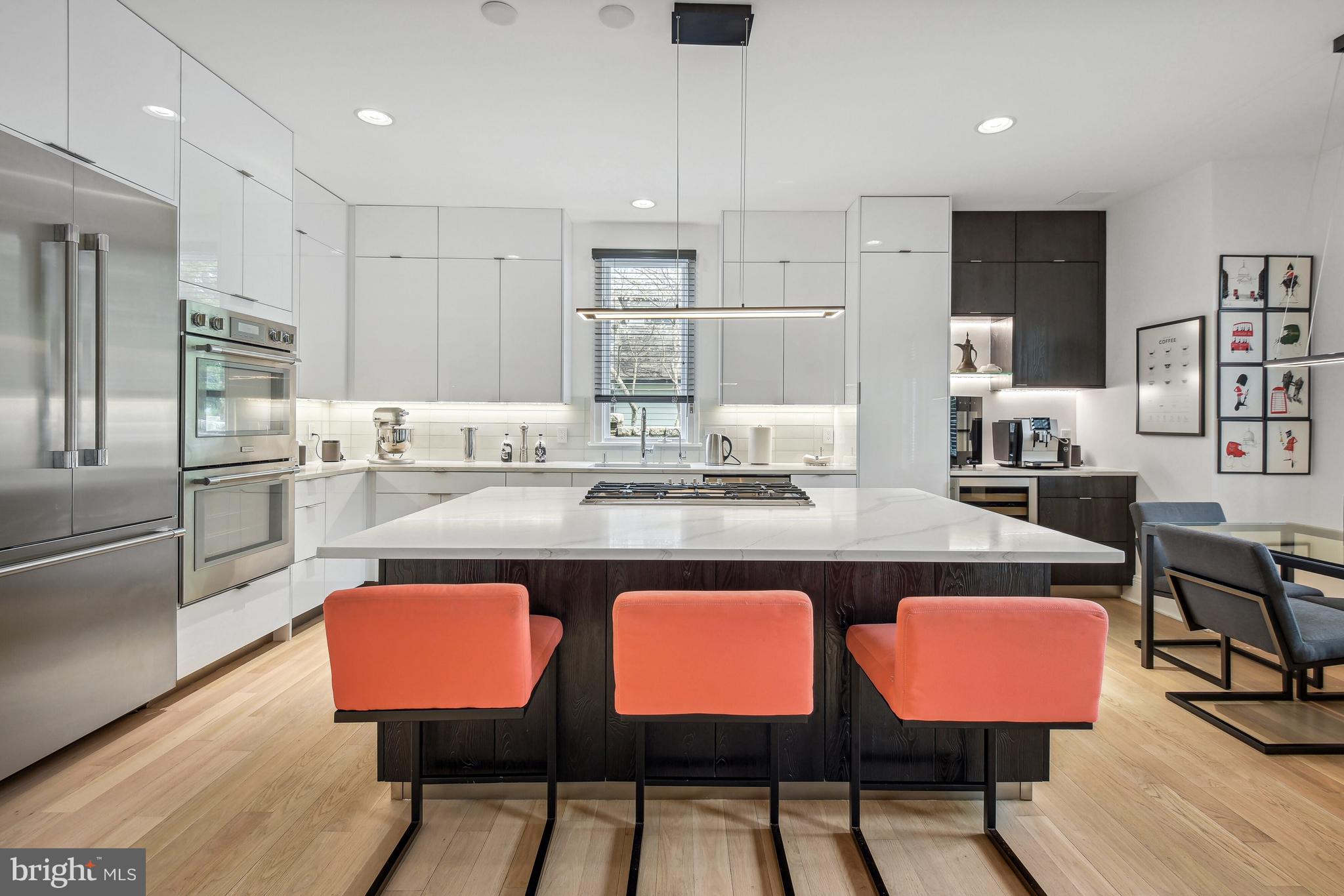 CHEVY CHASE - Residential