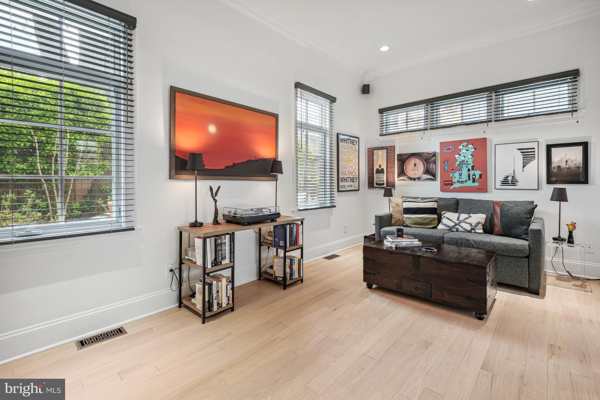 CHEVY CHASE - Residential